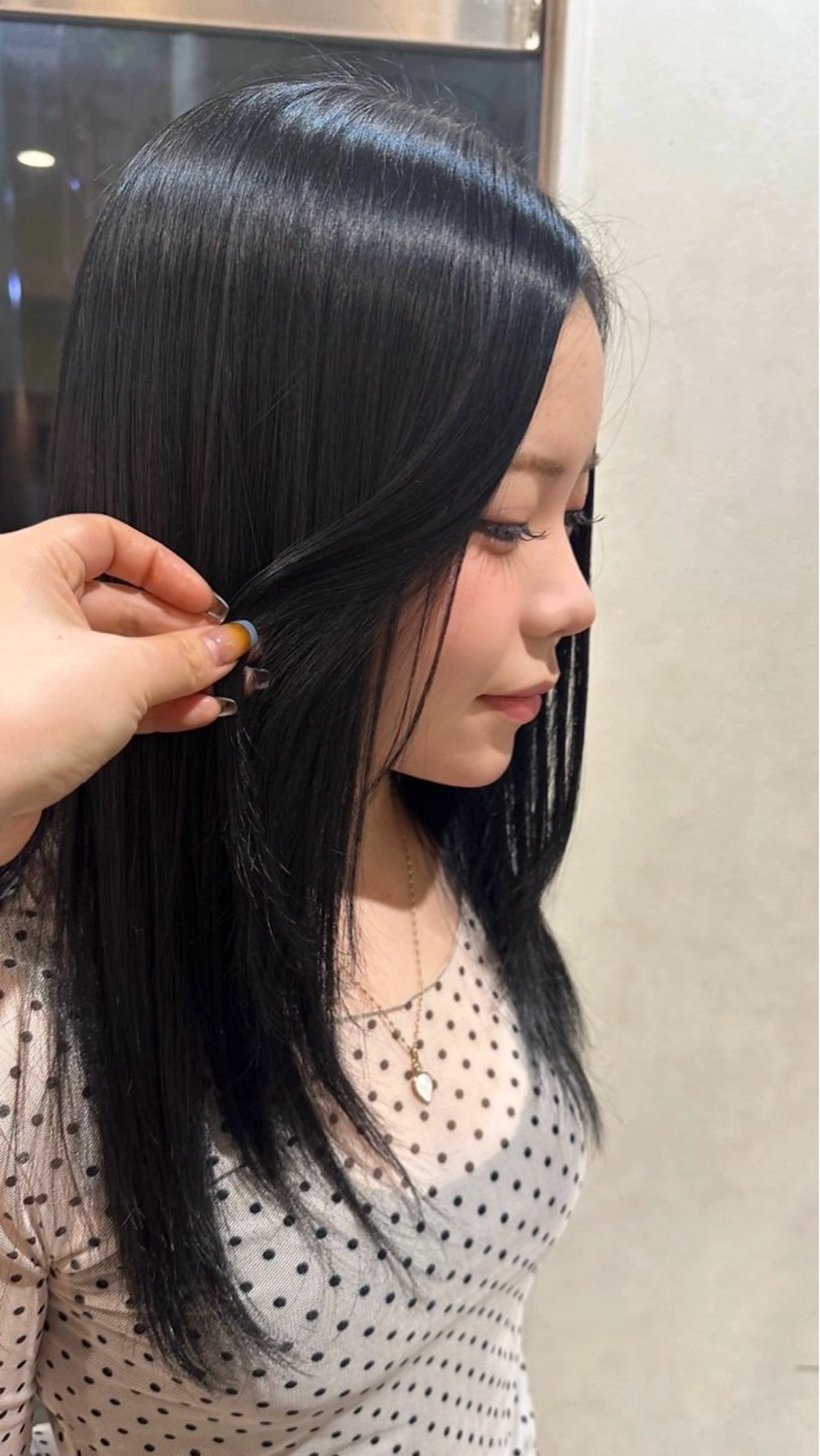 カラー 松本 羅華のヘアスタイル