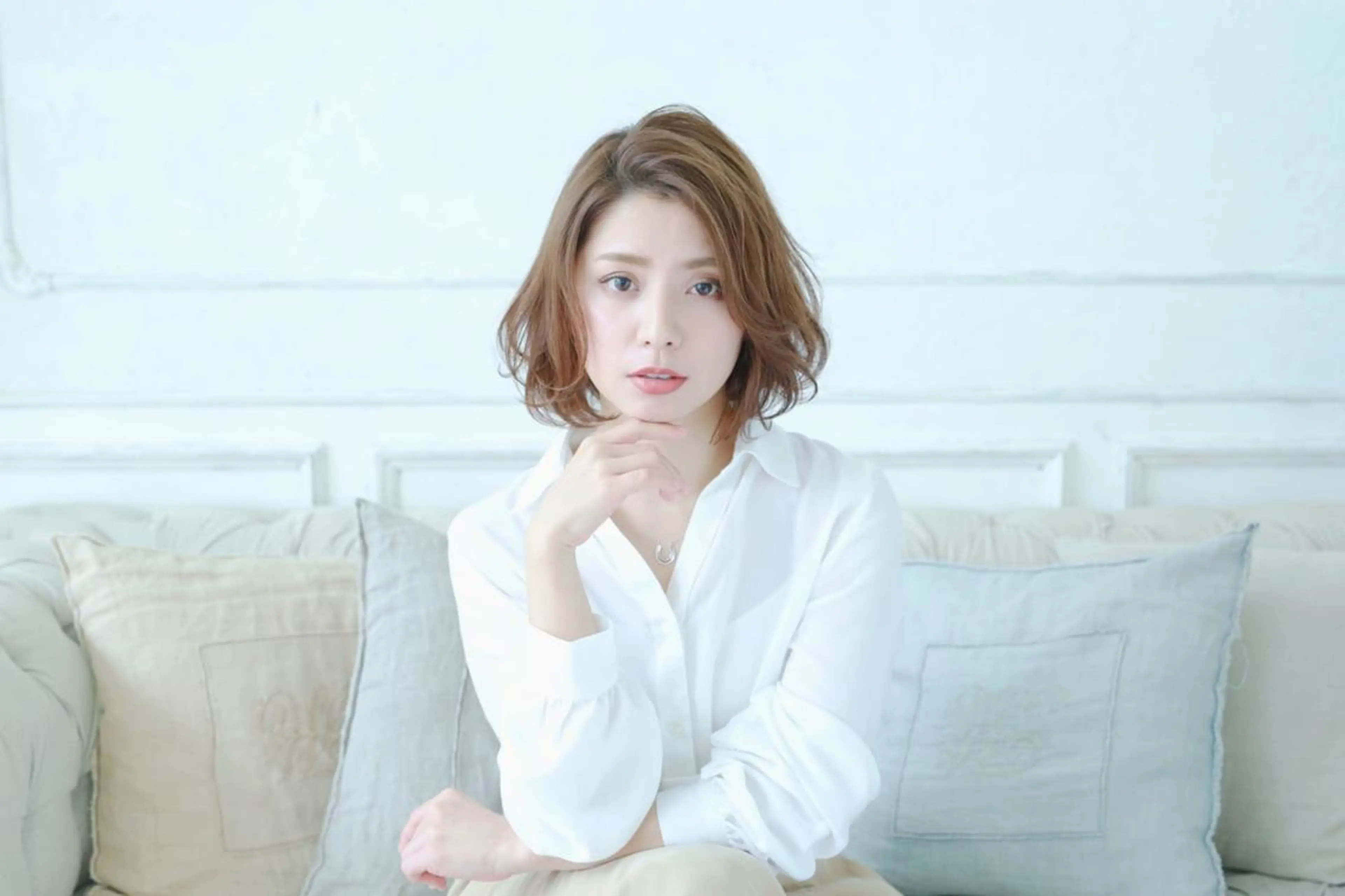 カラー ネイル マツエク・マツパ レイヤーカット/ 髪質改善/羽柴りくのヘアスタイル