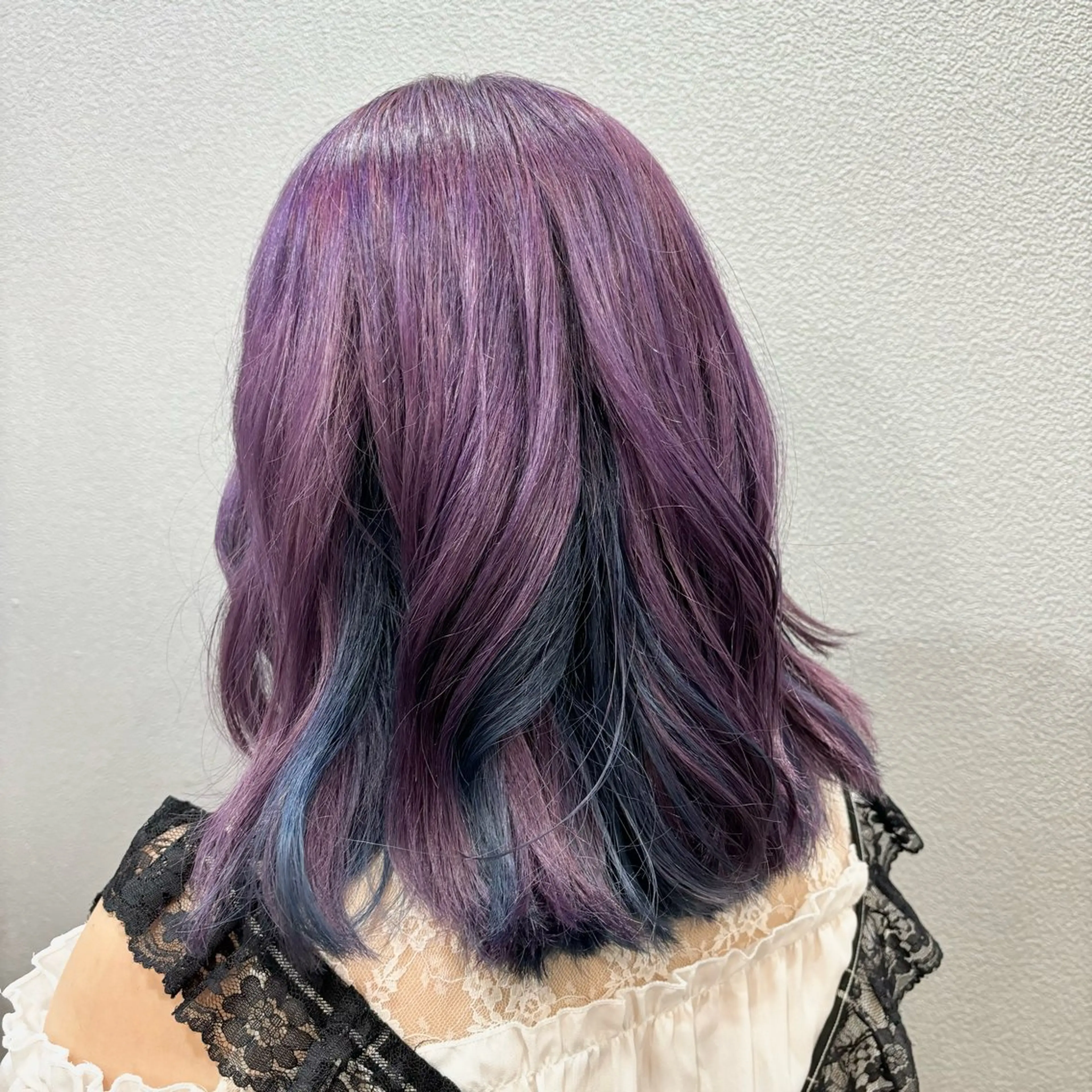 ミディアム カラー ブルーカラー ラベンダーカラー ヘアカラー 似合わせカット🌼 やまかわ まなみ🌼のヘアスタイル