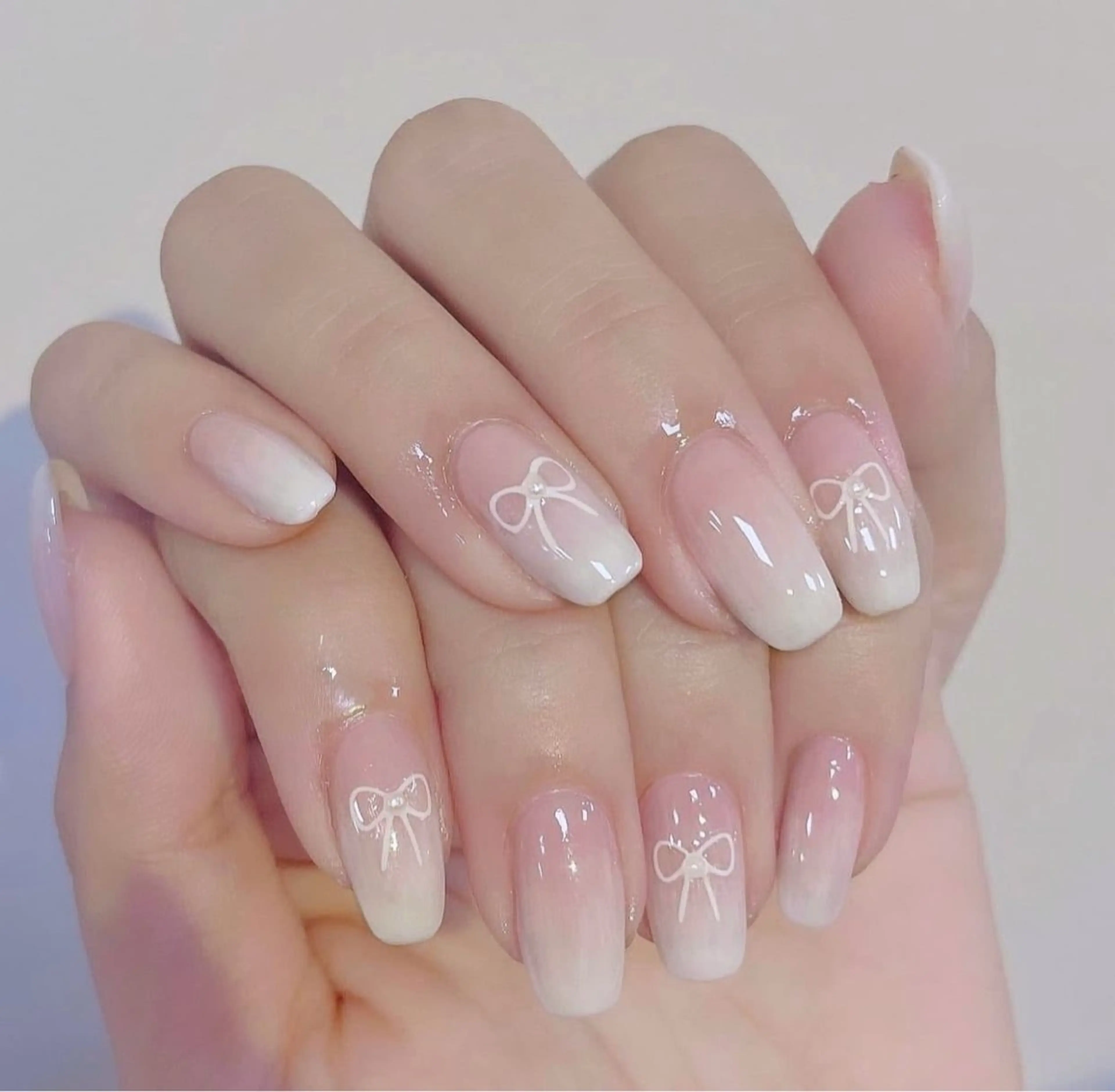 ネイル フットネイル ジェルネイル 韓国ネイル マグネットネイル 持ち込み ハンドネイル AKIKO ネイルサロンのネイルデザイン