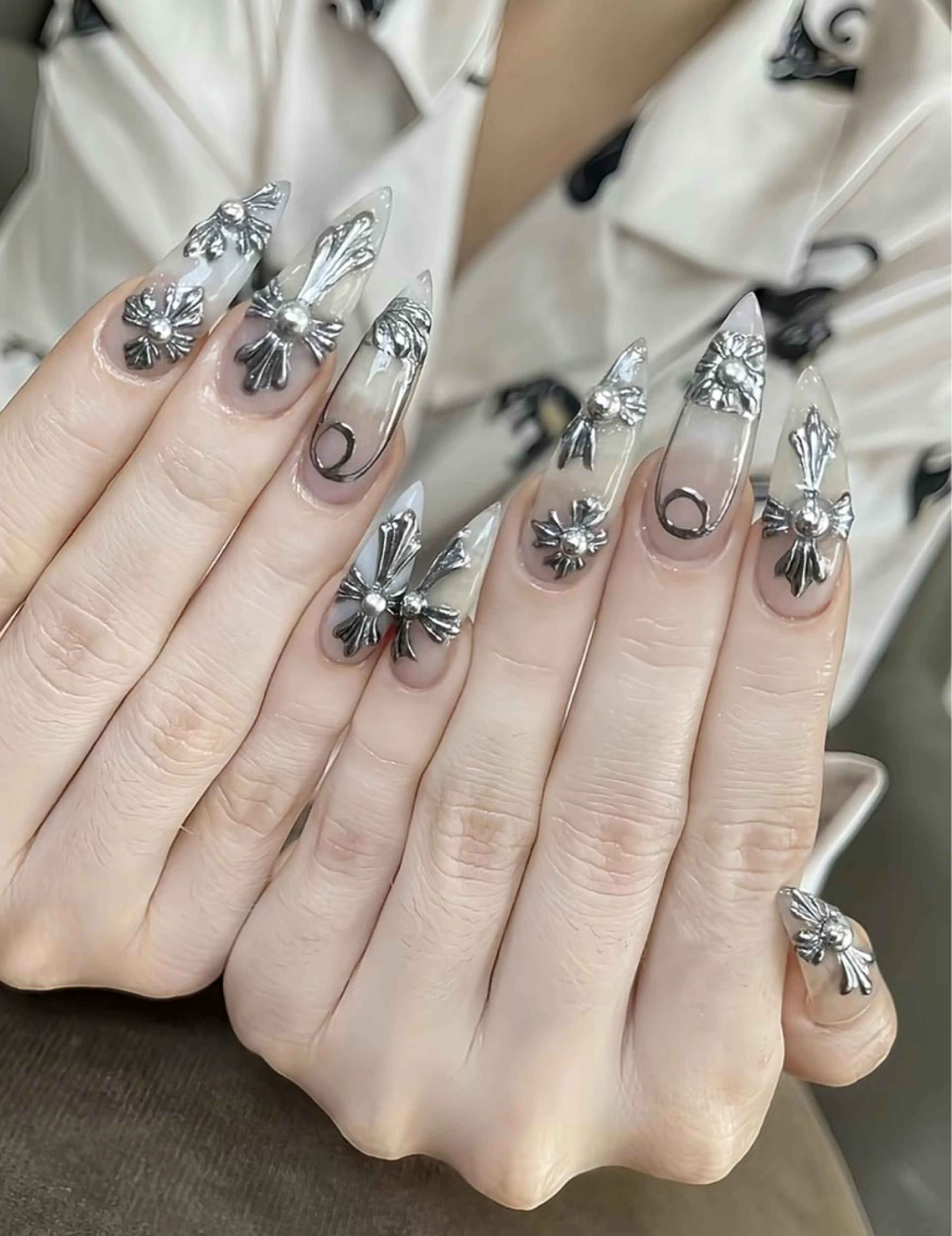 ネイル アートネイル フラワーネイル フレンチネイル ジェルネイル グラデーション ハンドネイル Ryu Nail NekoChanのネイルデザイン