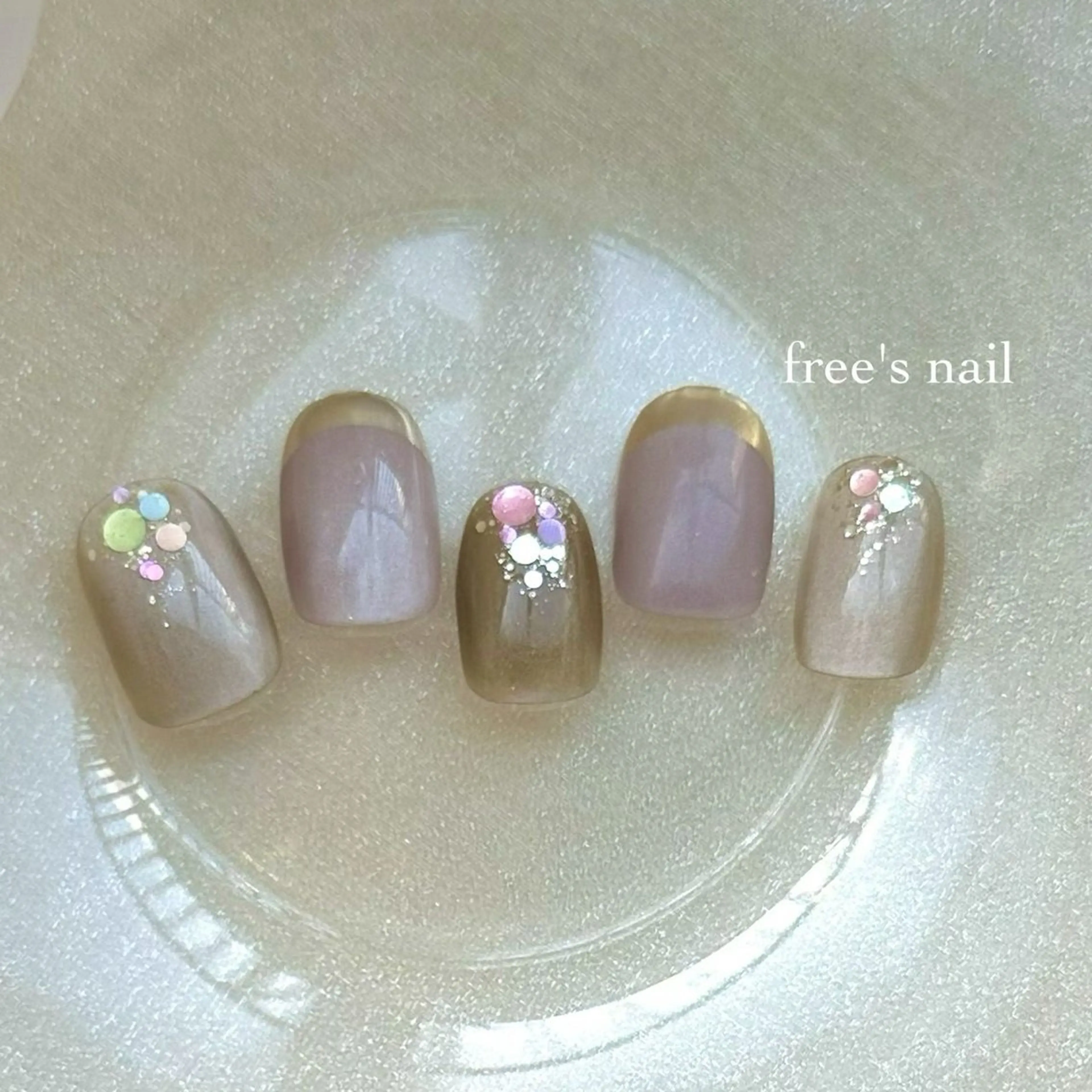 ネイル アートネイル フレンチネイル ラメ(グリッター) ミラーネイル ハンドネイル free'snail N A Oのネイルデザイン