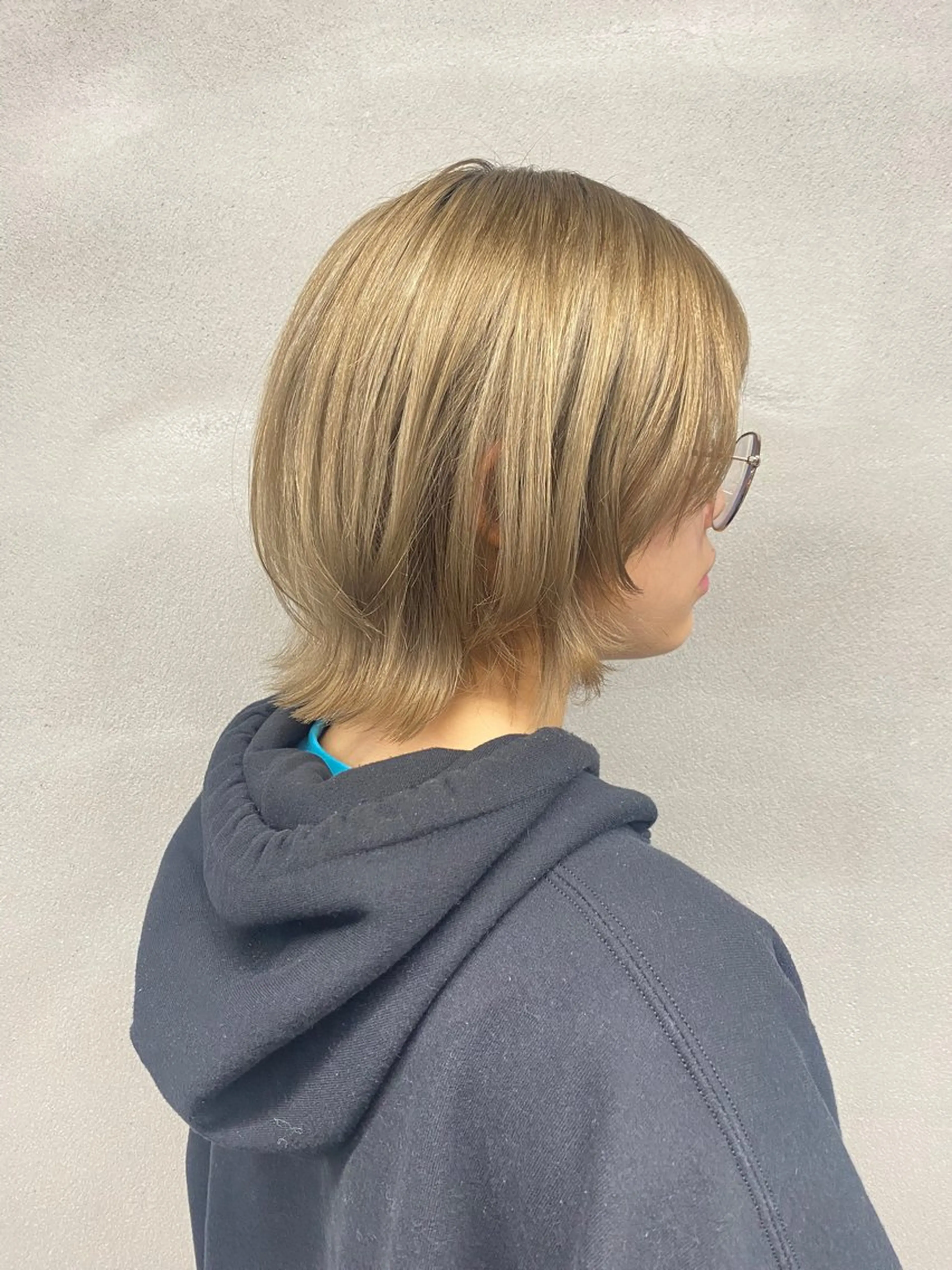 ミディアム カラー ハイトーンカラー ウルフカット カット 柏 デザインカラー/ レイヤー🐣シオリのヘアスタイル