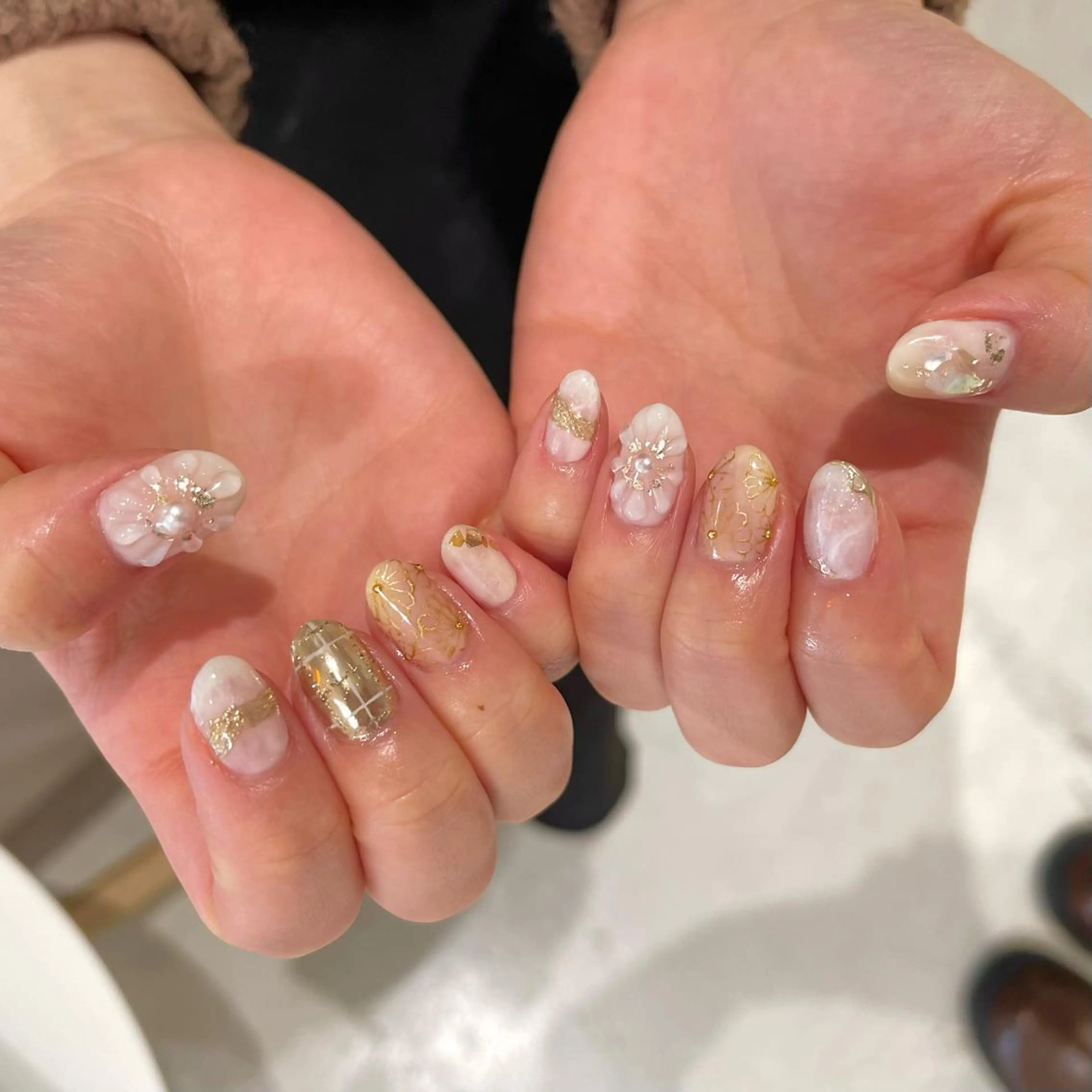 ネイル esby Loely MIZUKIのネイルデザイン