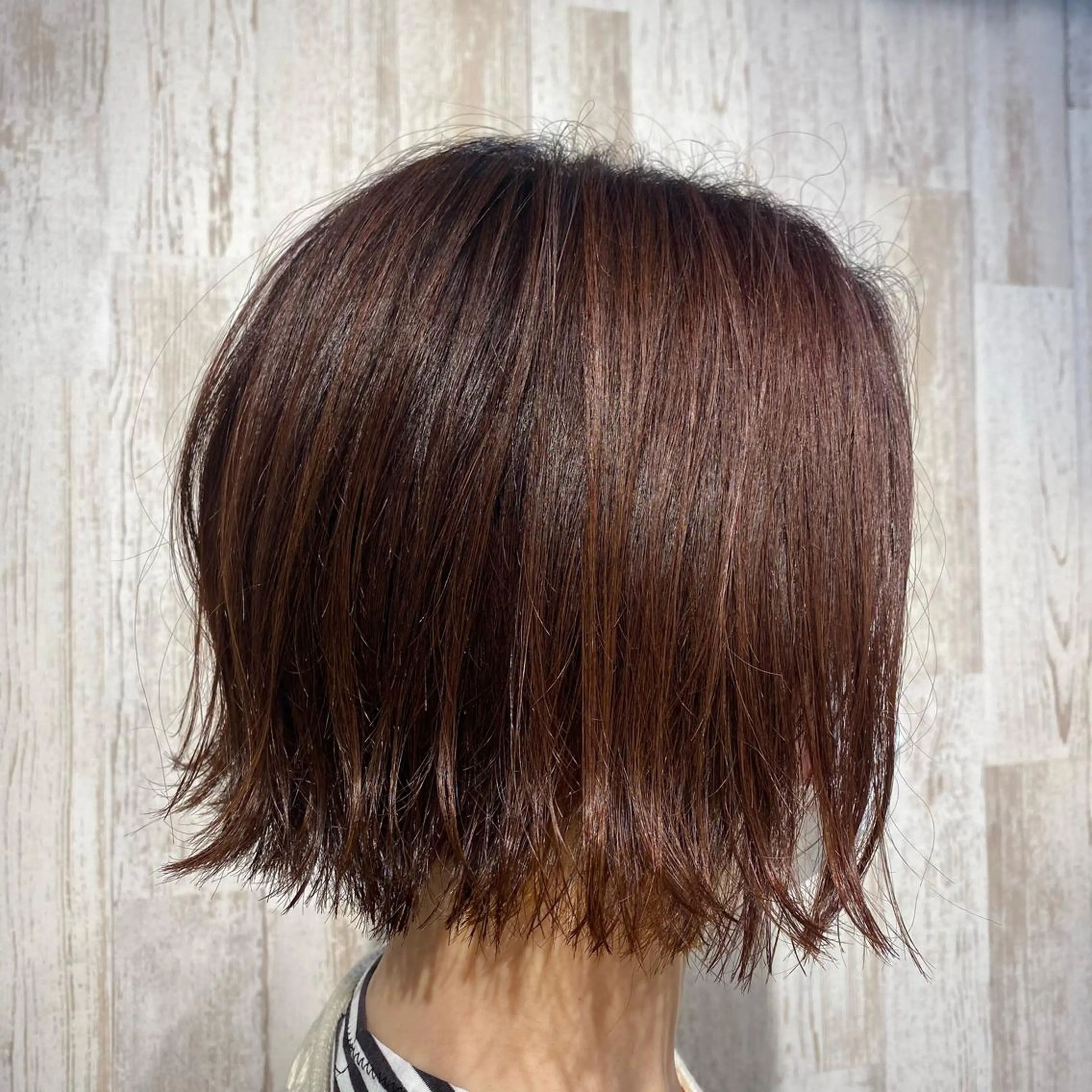 ショート カラー 大場 優のヘアスタイル