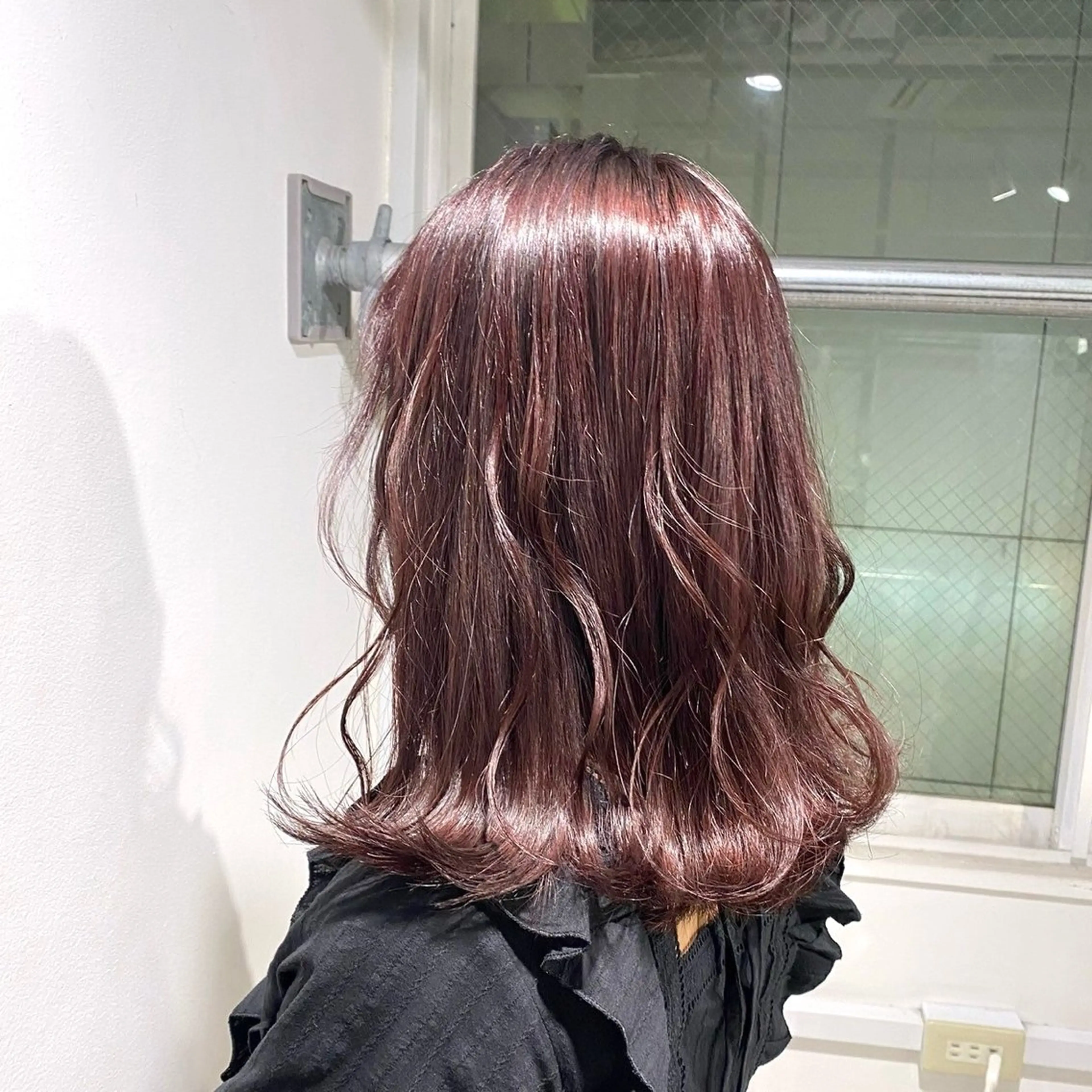 ミディアム カラー みう/仙台/暖色/ 艶髪/顔周りカット/のヘアスタイル