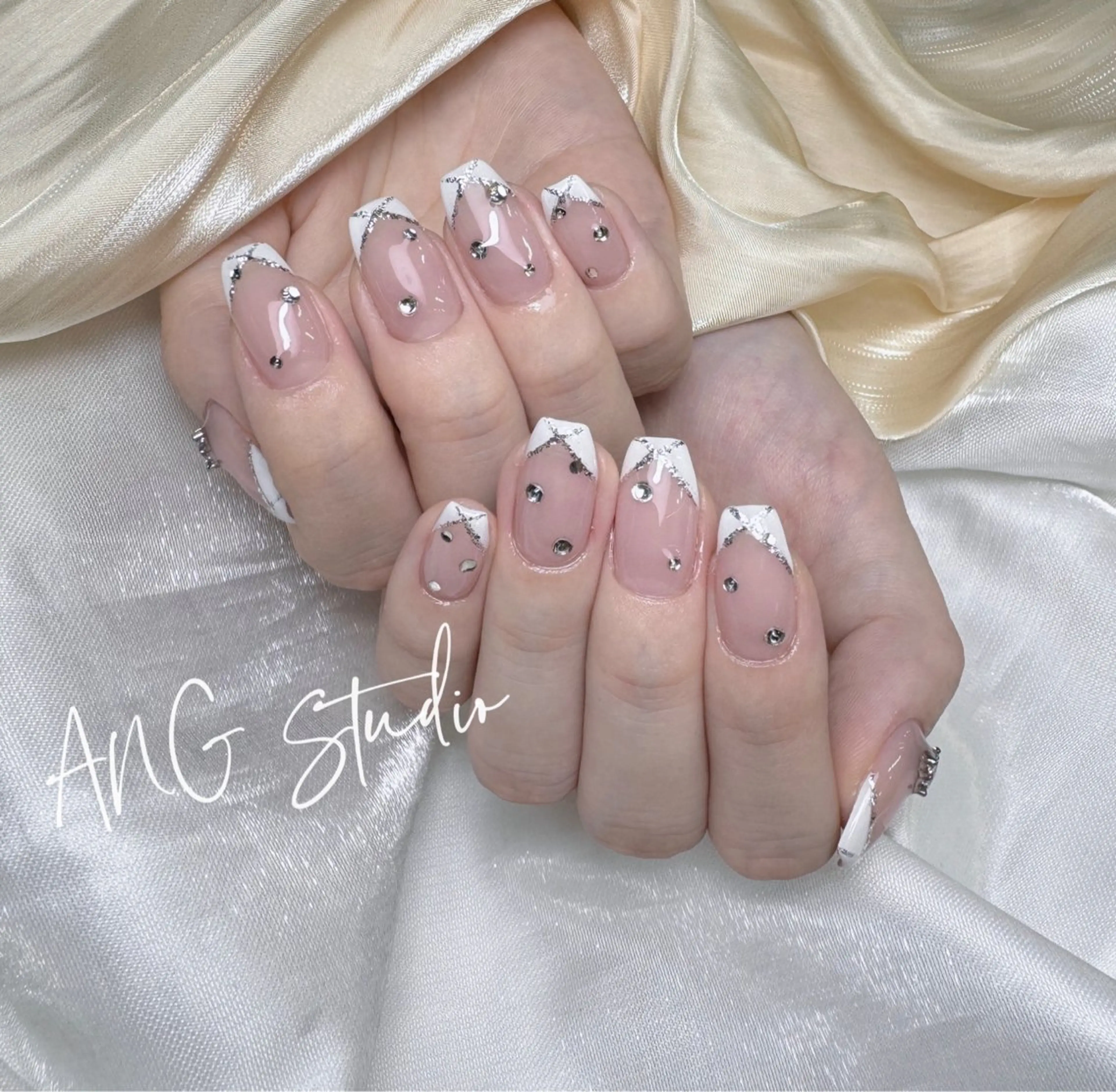 ネイル ハンドネイル ハンドケア ANG Studioのネイルデザイン