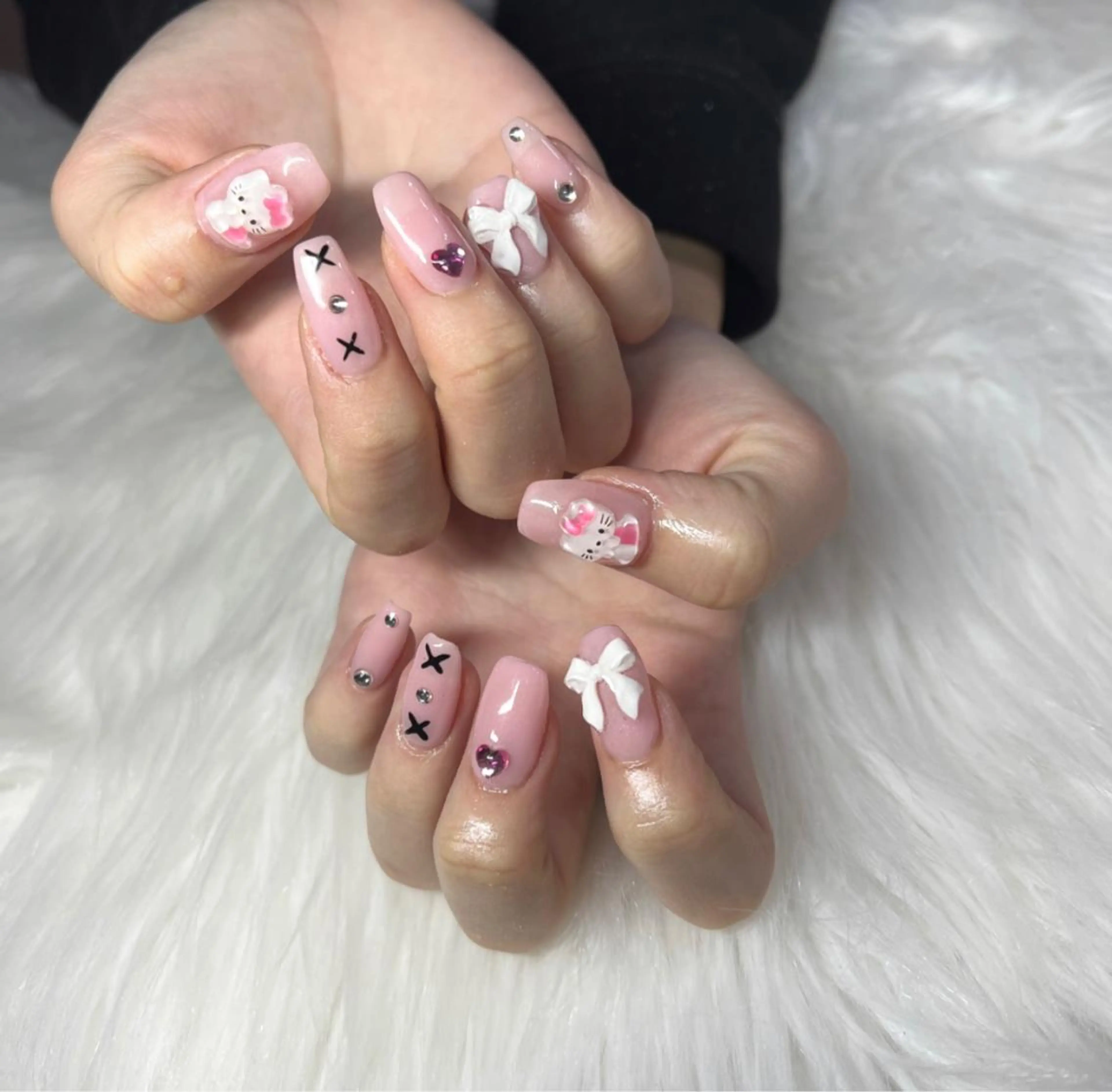 ネイル チークネイル ジェルネイル 韓国ネイル 持ち込み ニュアンスネイル ハンドネイル LeaLea nails.のネイルデザイン