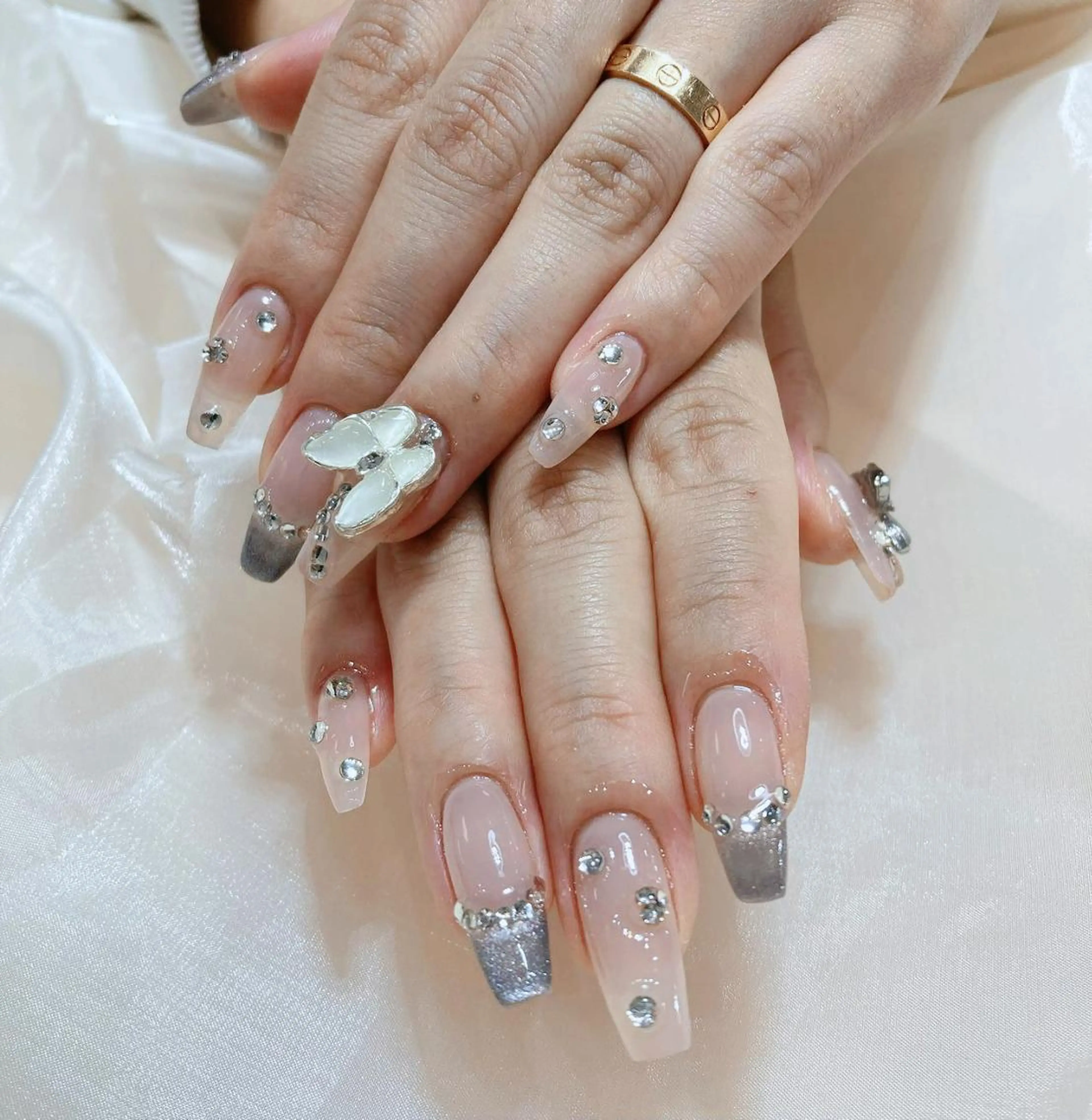 ネイル VIVIAN リサのネイルデザイン