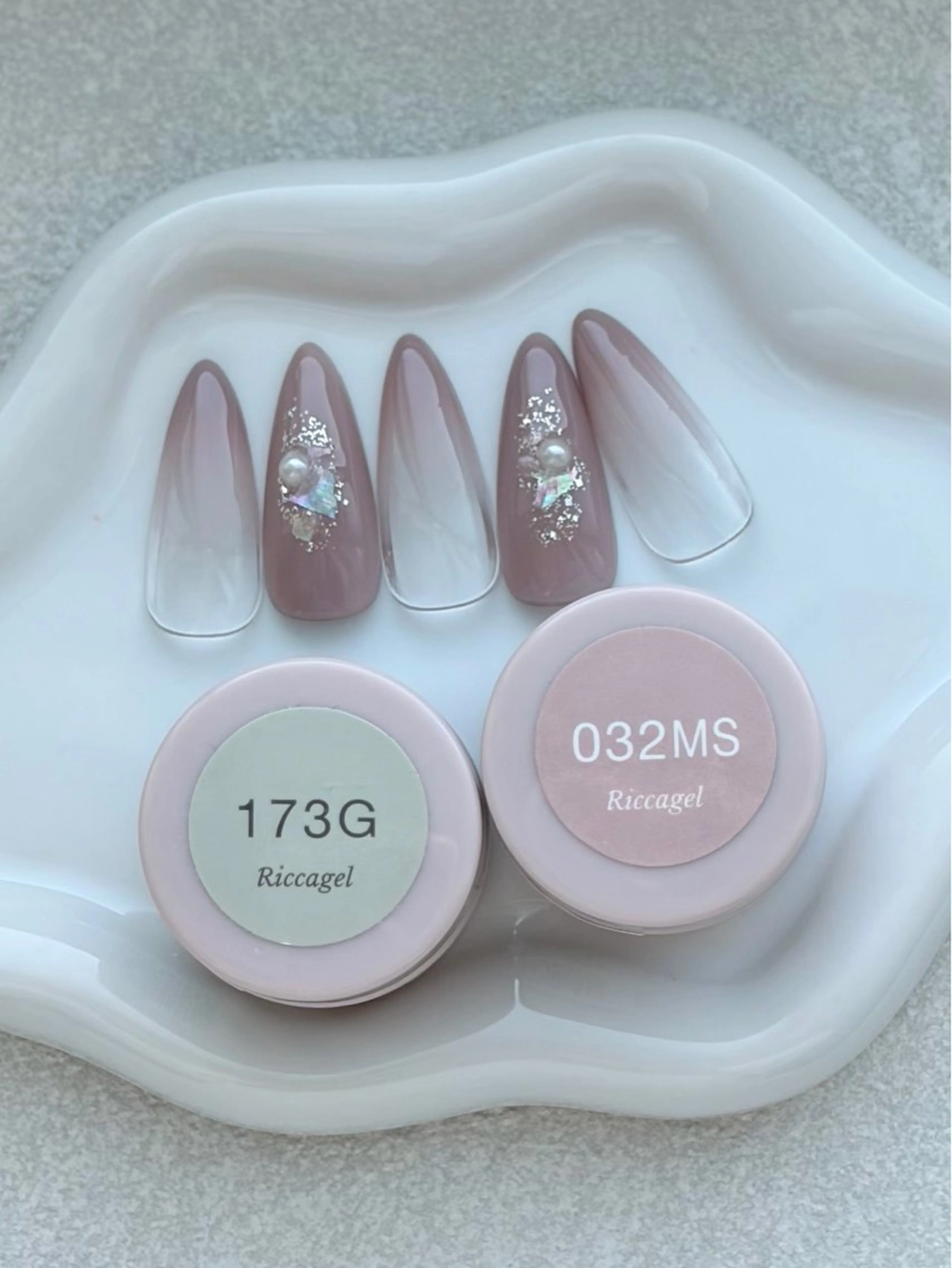 ネイル シンプルネイル ハンドネイル 野々市藤平田 【えみーnail】のネイルデザイン
