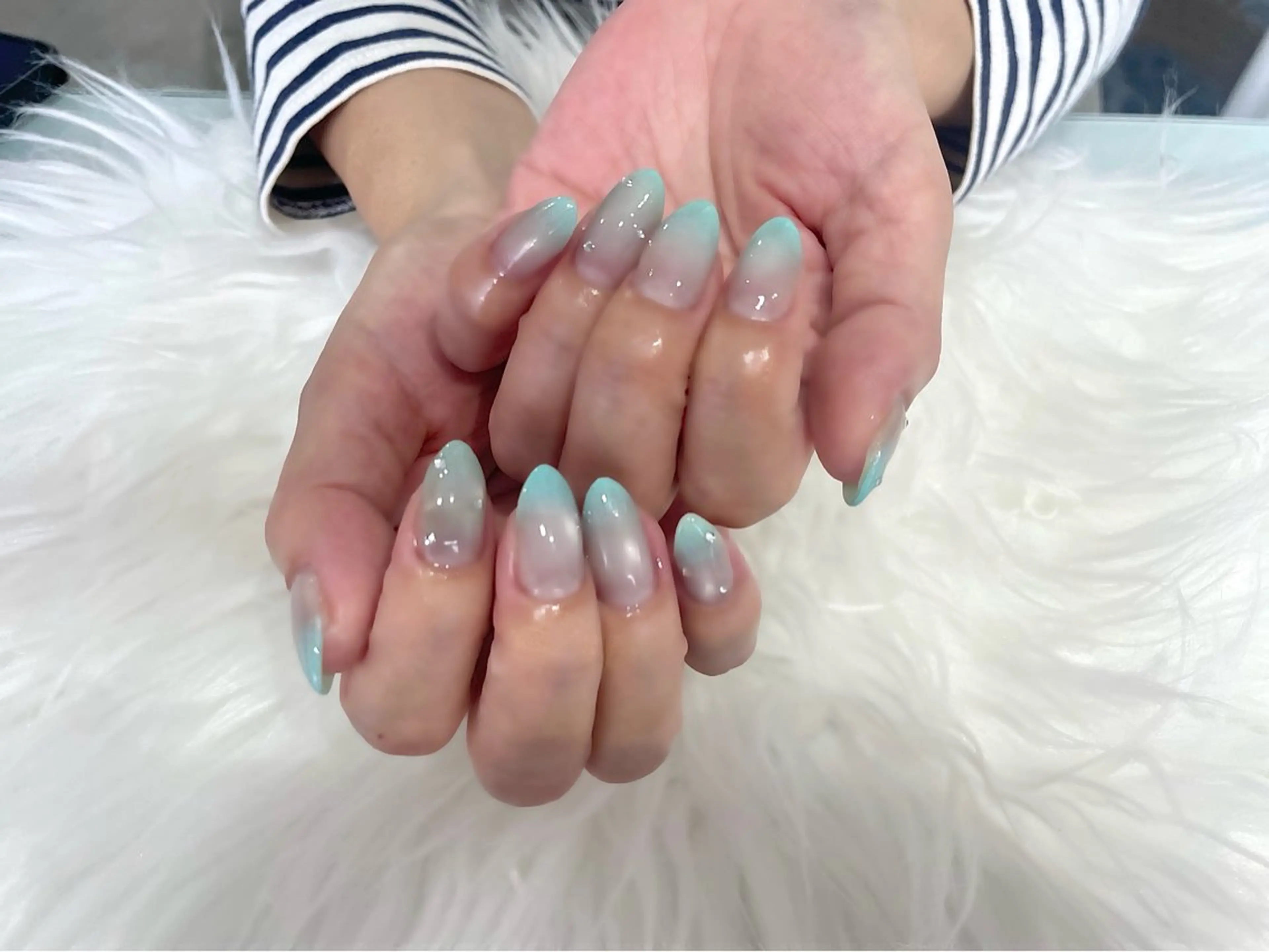 ネイル ブルー グラデーション マグネットネイル 持ち込み ハンドネイル SSF_ SONOのネイルデザイン