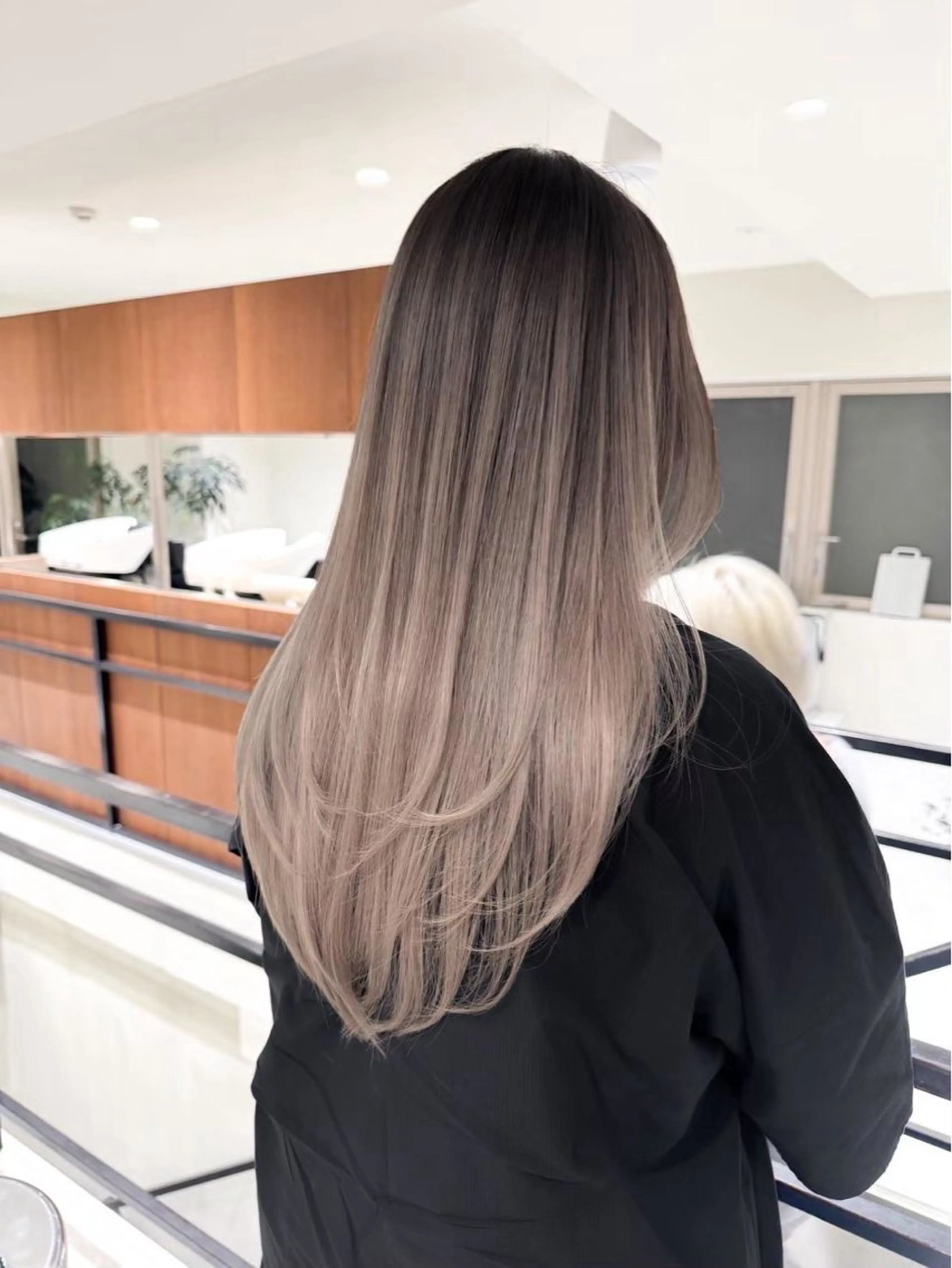 ロング カラー 透明感カラー 透明感カラー Lity🤍ྀིaiのヘアスタイル