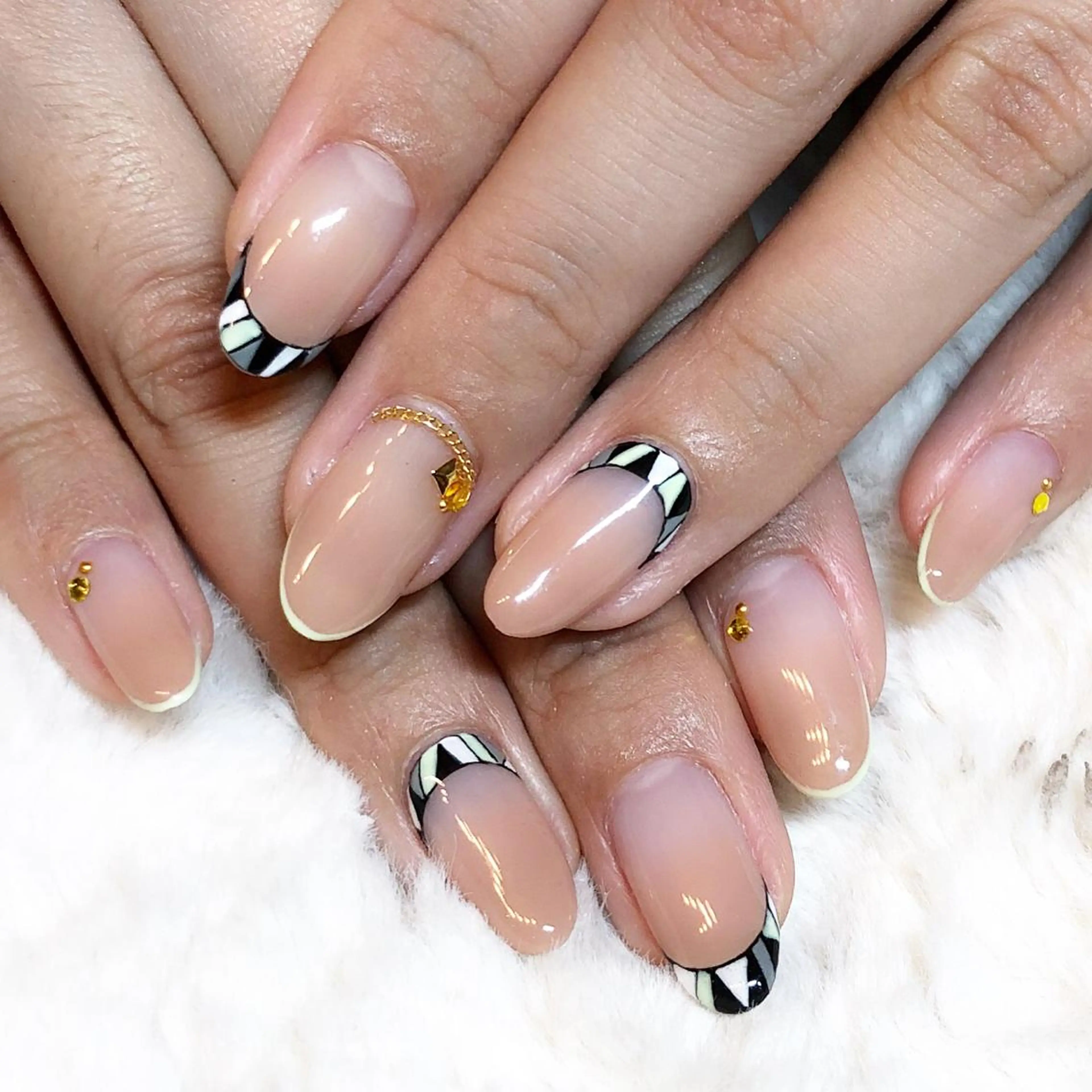 ネイル ジェルネイル 東 千夏のネイルデザイン