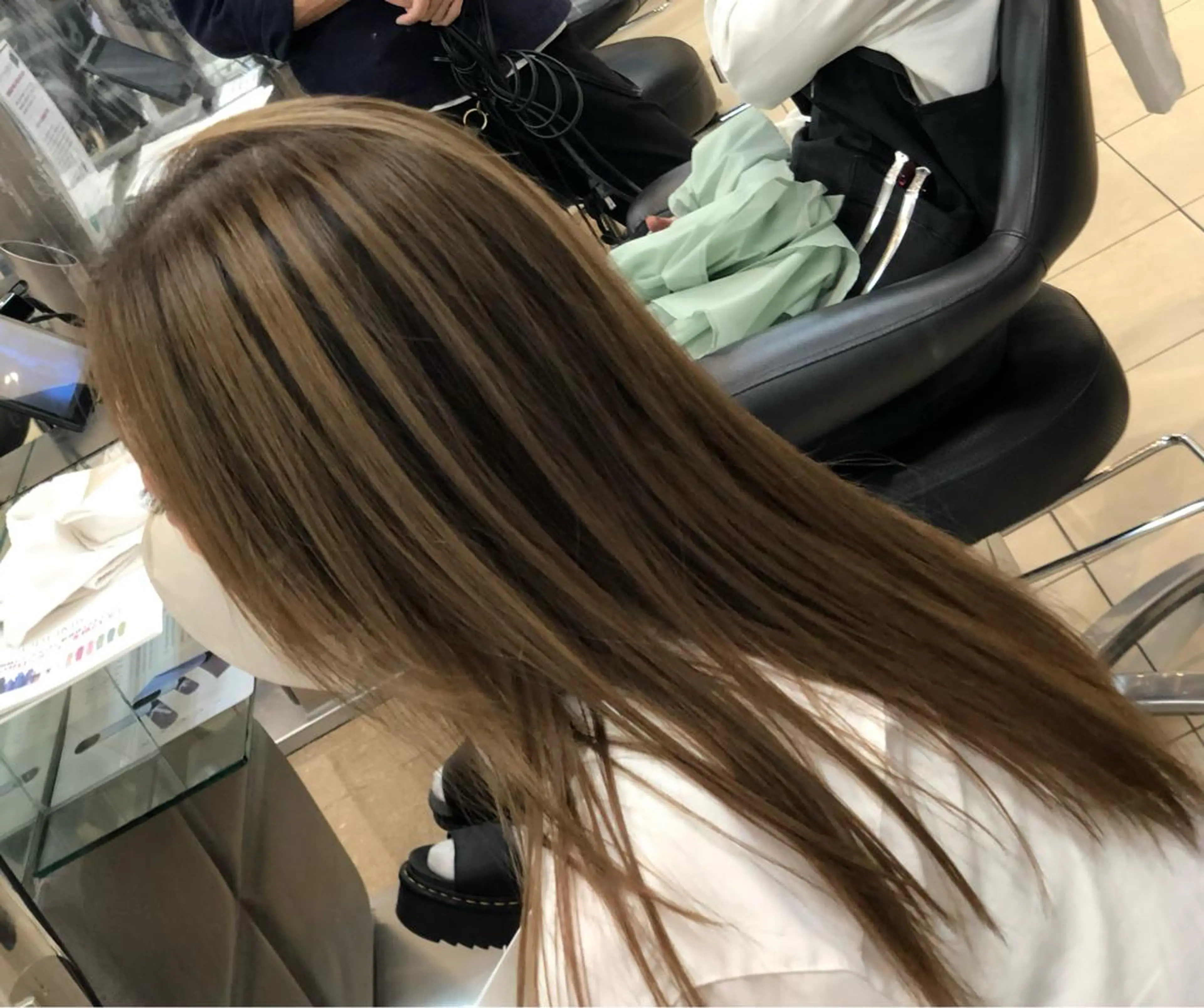 ロング レイヤーカット 手塚 亮汰のヘアスタイル