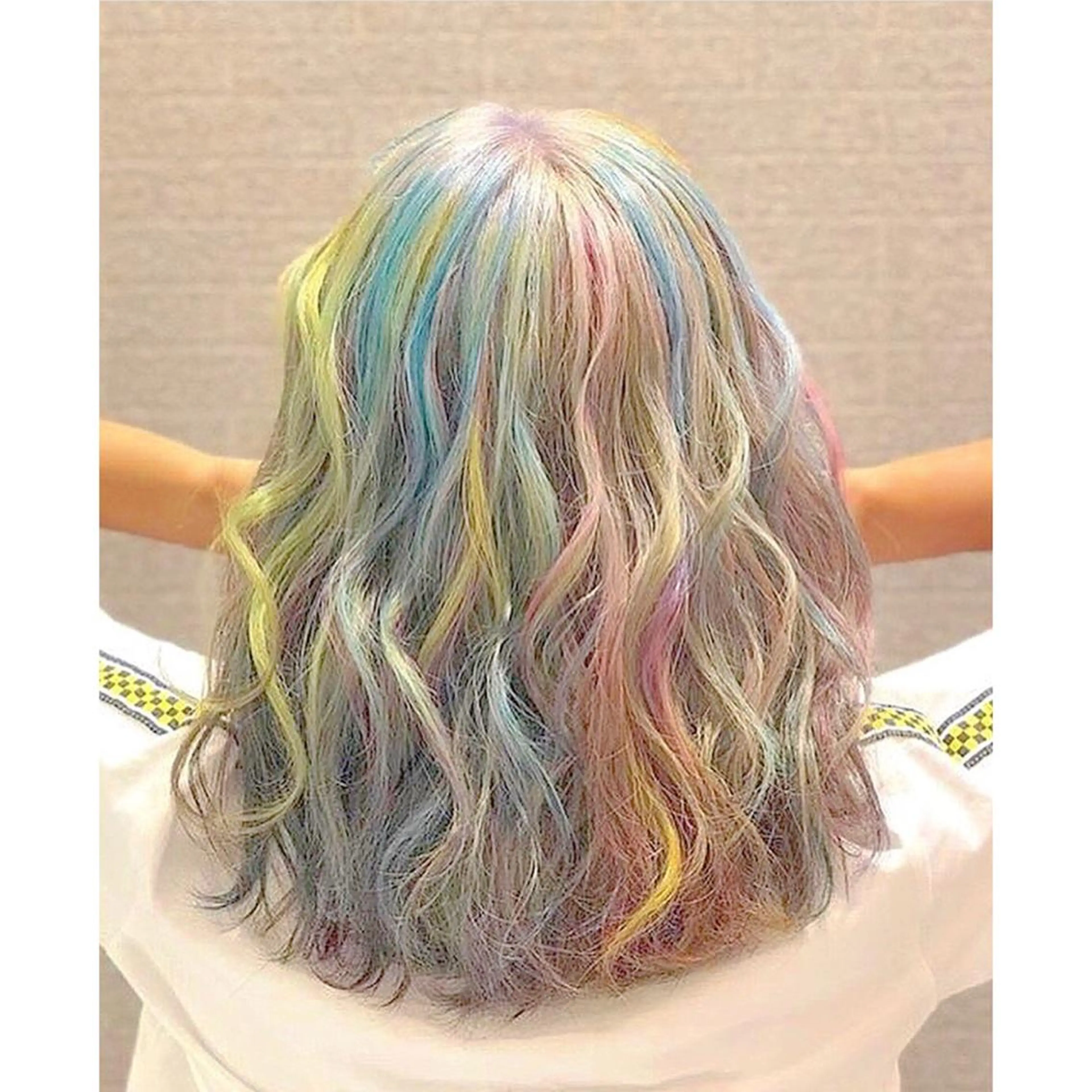 ショート カラー ヘアアレンジ バレイヤージュ デザインカラー グラデーションカラー ハイライトカラー ハイトーンカラー アンドウ ユウ/ レイヤーカット/韓国のヘアスタイル