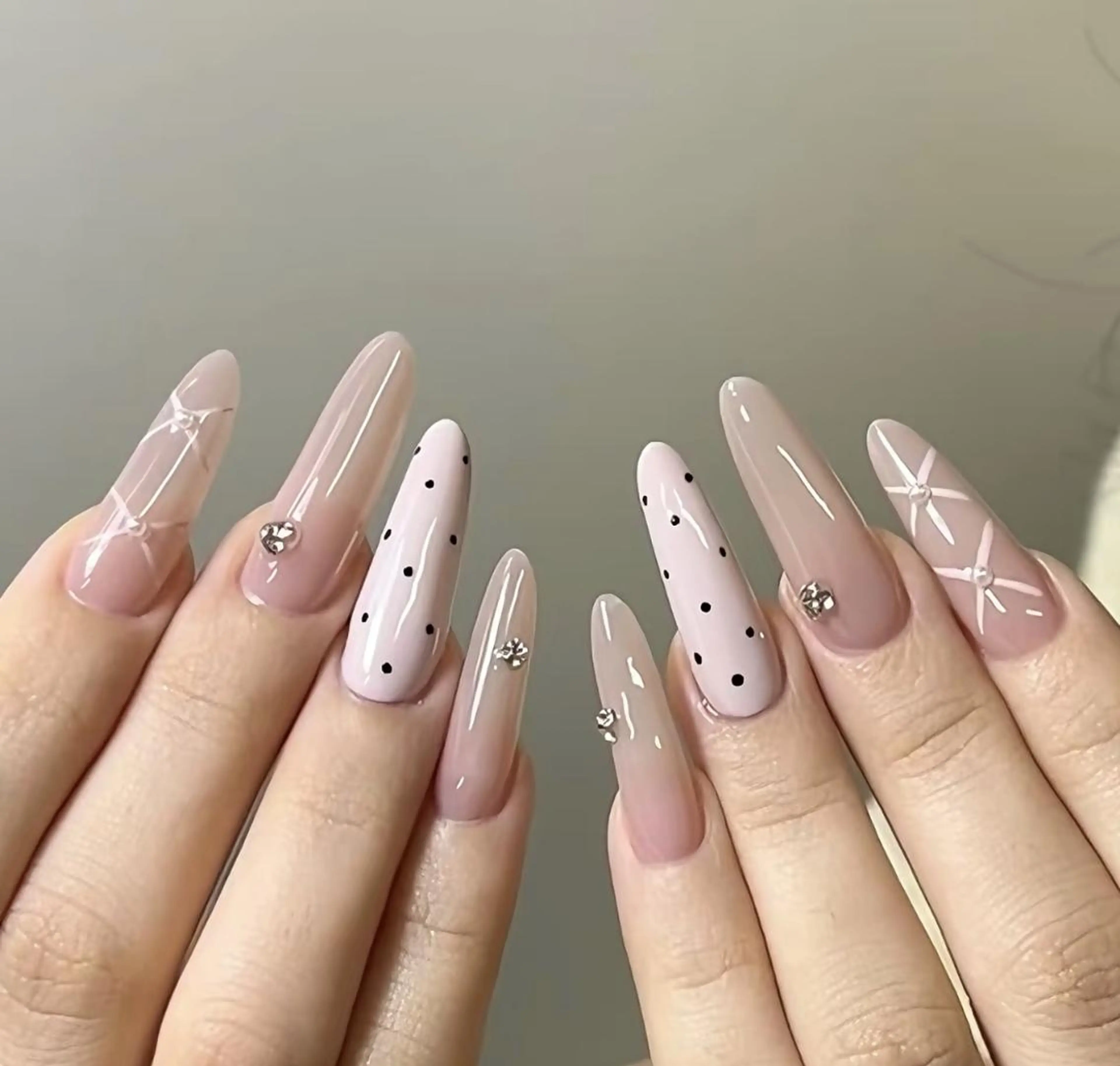 ネイル ハンドネイル 🎀 NaNa_nailのネイルデザイン