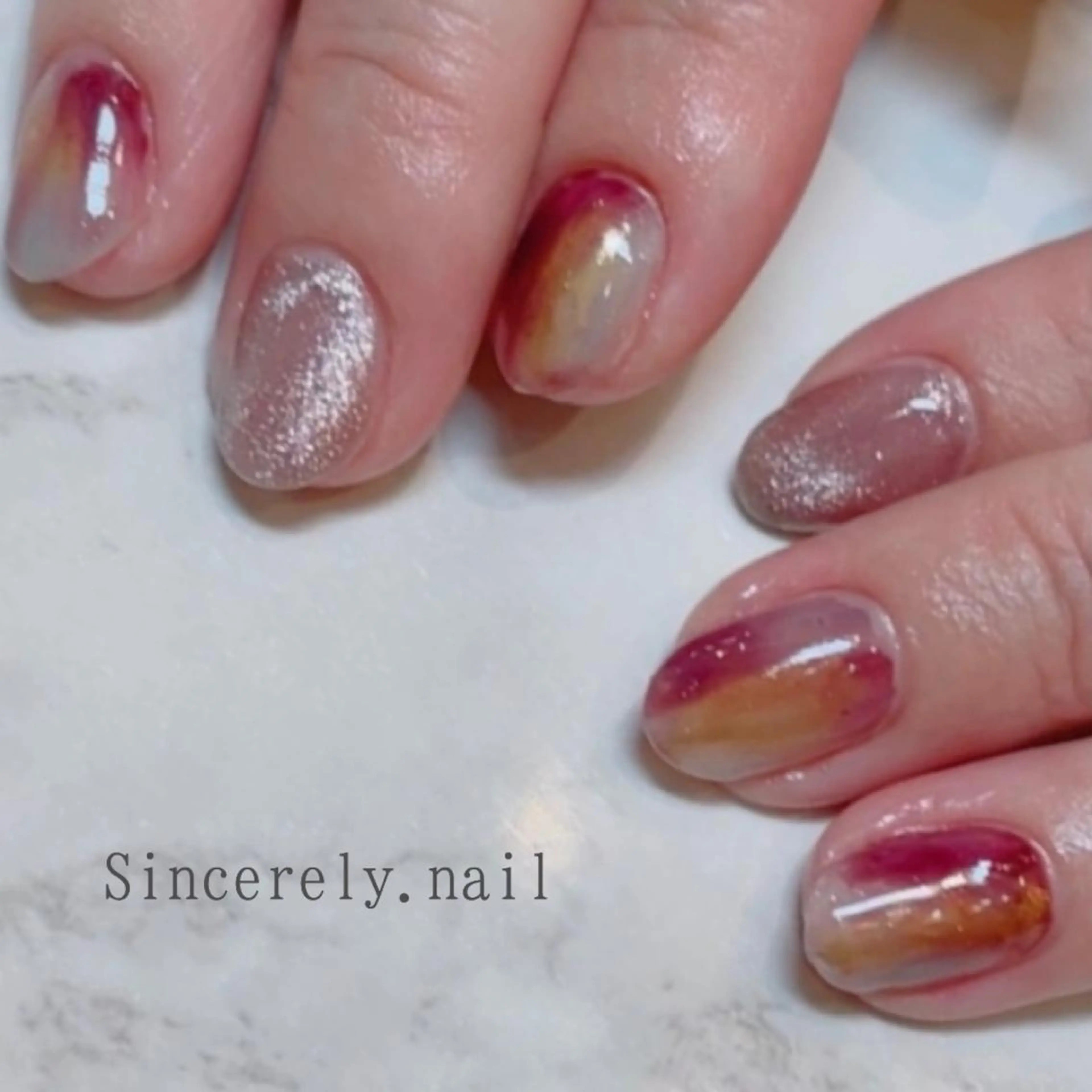 ネイル ニュアンスネイル SINCERELY シンシアリー🌈のネイルデザイン