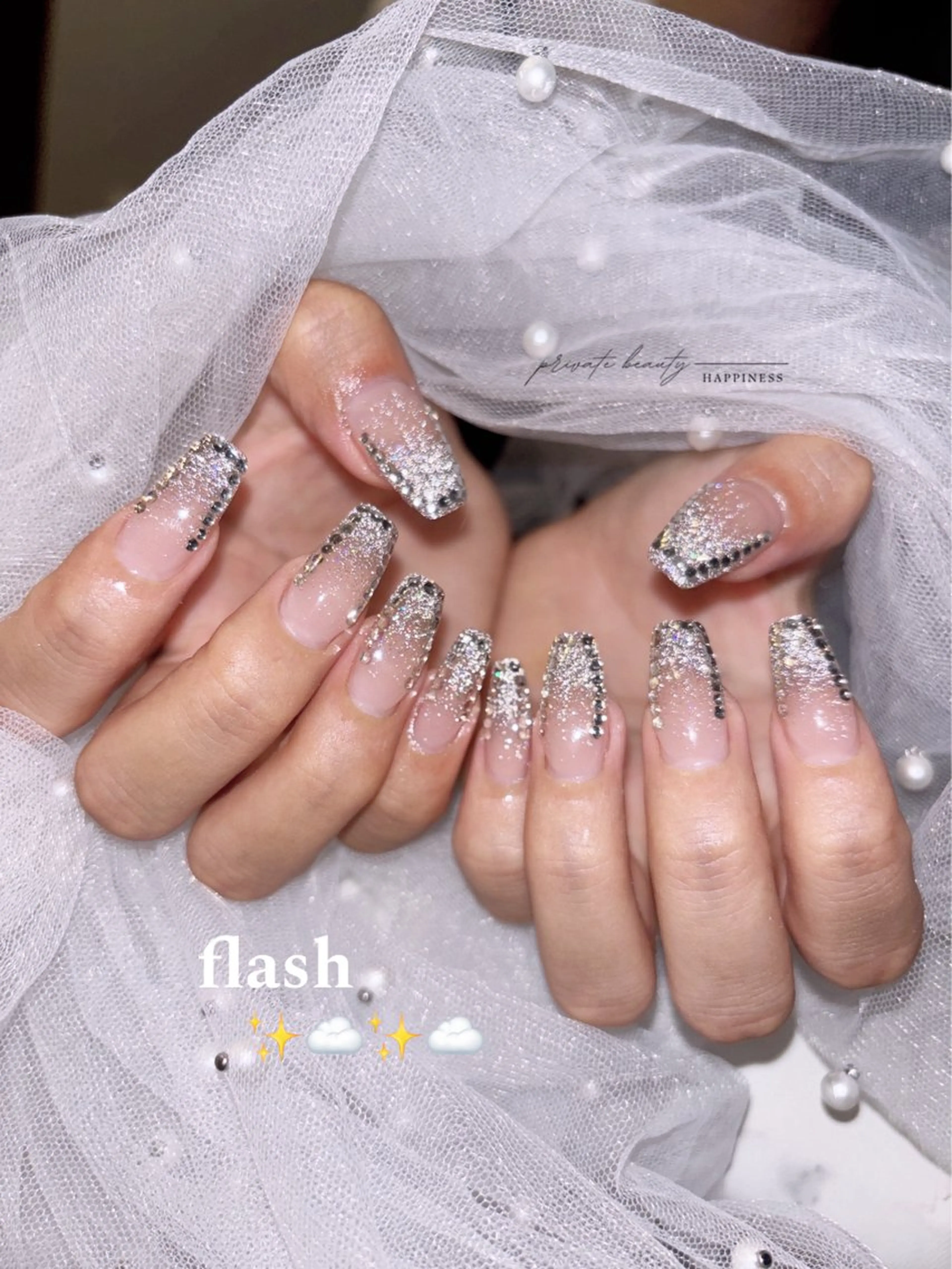 ネイル フラッシュネイル グラデーション ラメ(グリッター) 持ち込み ハンドネイル happiness nailのネイルデザイン