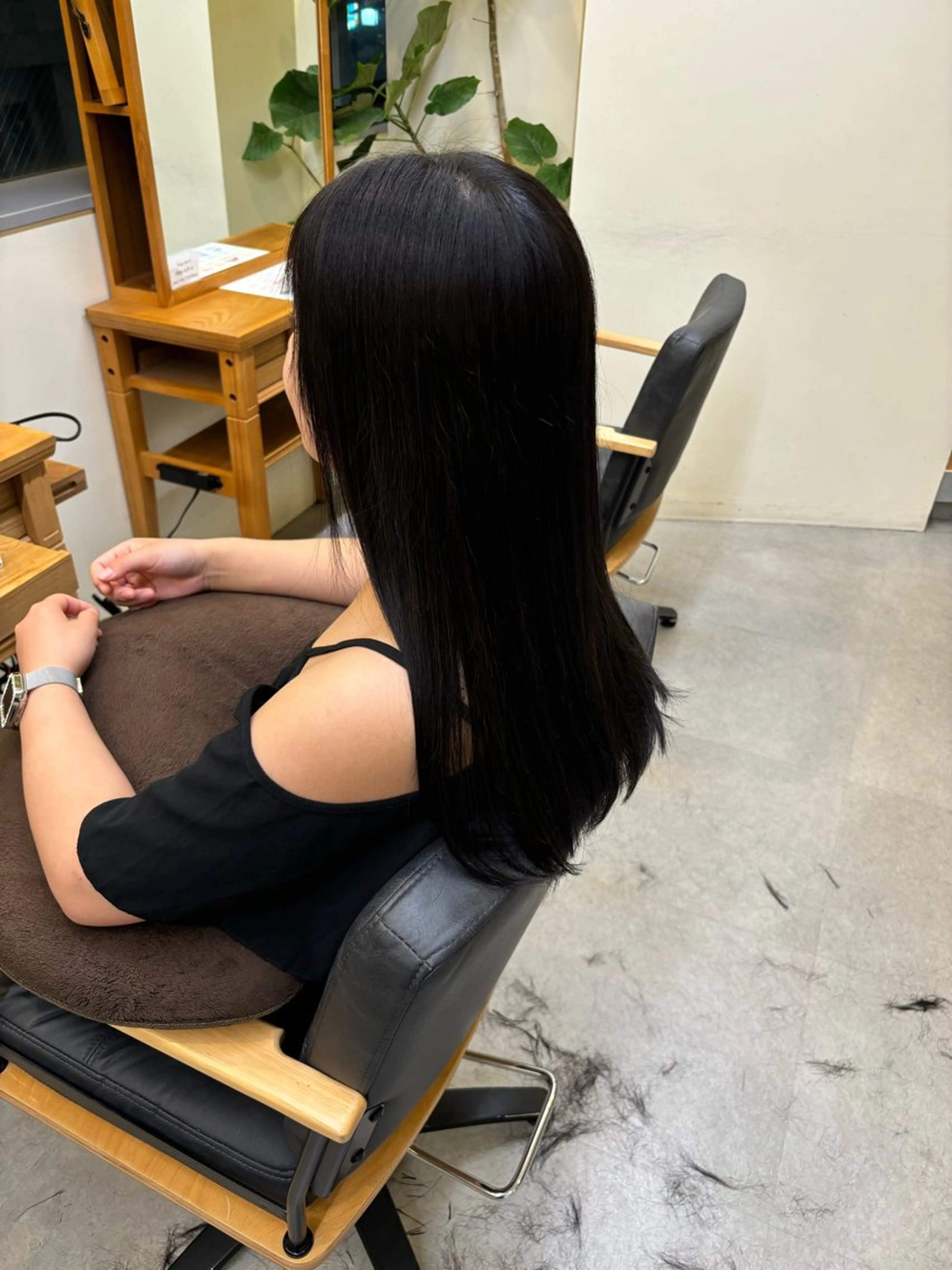 ロング 坂田 汐里のヘアスタイル