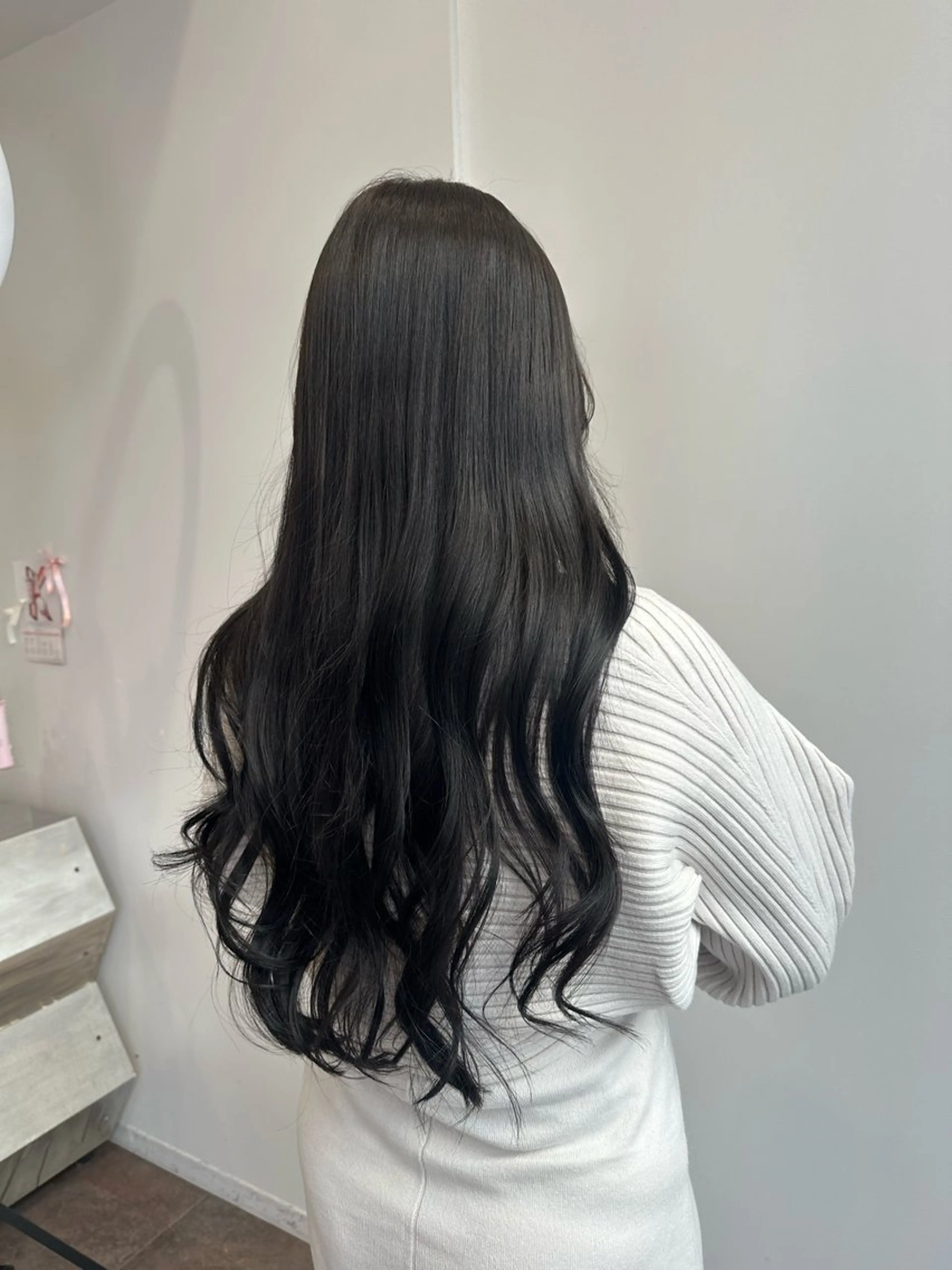 ロング カラー アッシュ アッシュグレー アッシュグレージュ グレージュ ナチュラルカラー 児玉優香のヘアスタイル