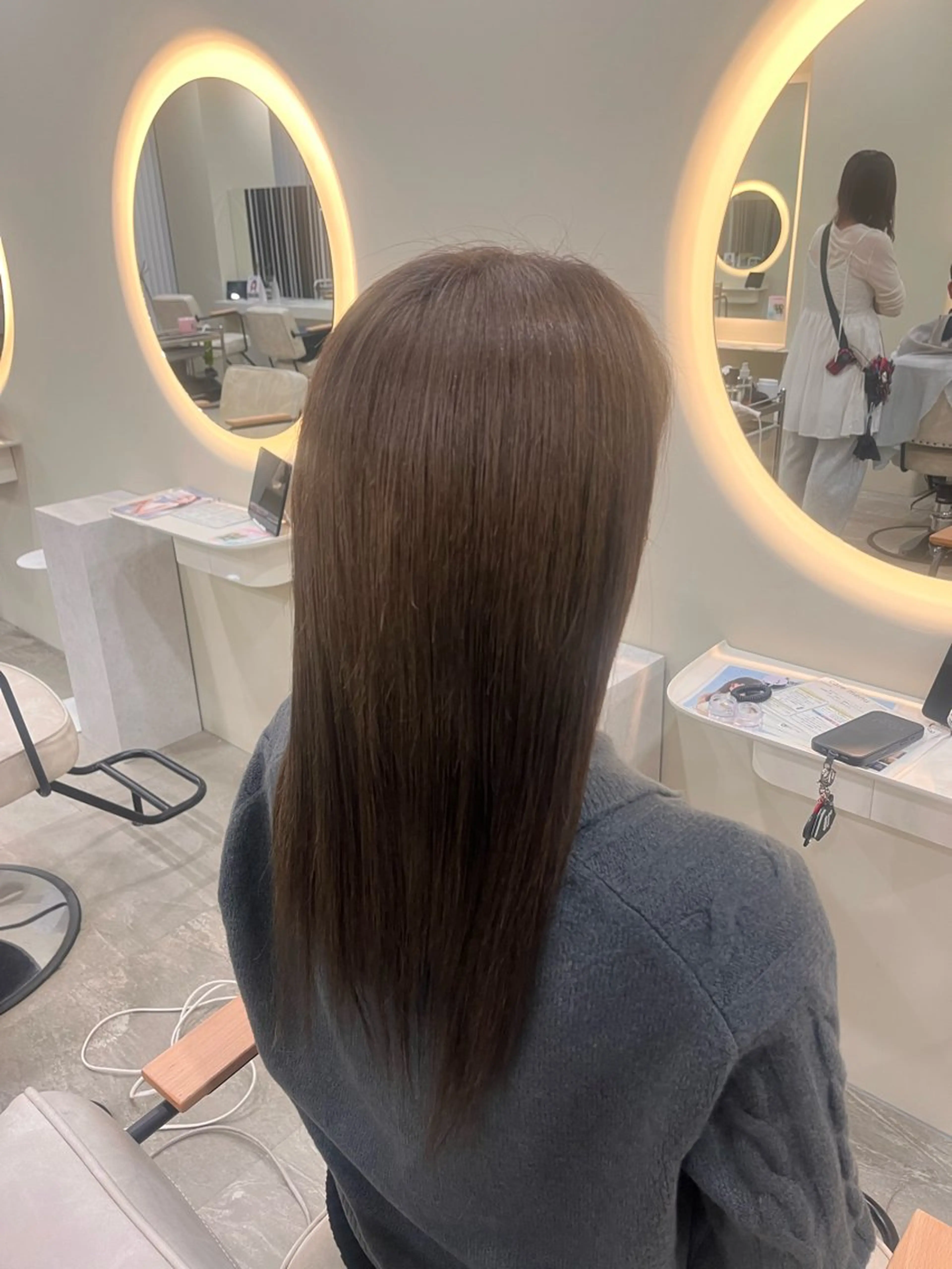 セミロング カラー ヘアカラー トリートメント haruhi/艶髪 ☀️透明感カラーのヘアスタイル