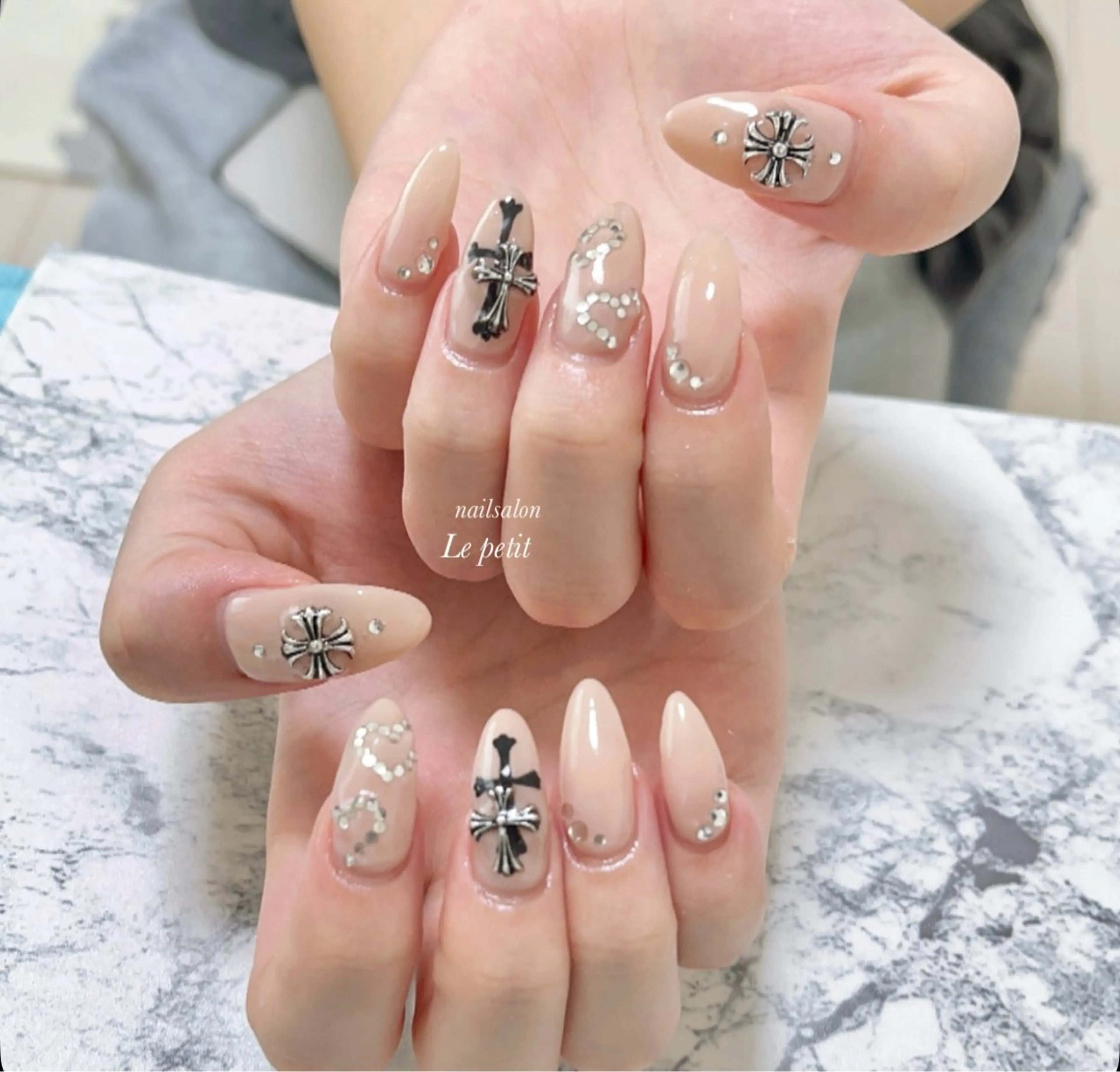 ネイル 石野 広佳のネイルデザイン