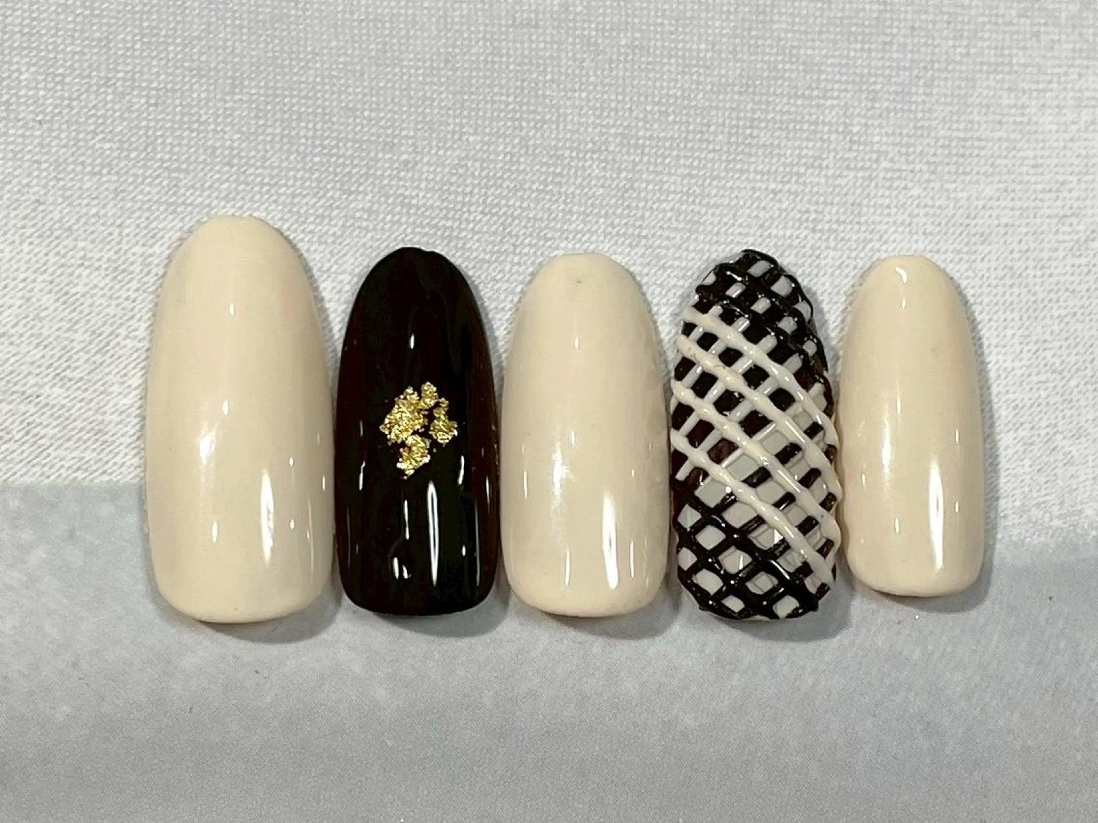 ネイル ハンドネイル Myu博多店 かえでのネイルデザイン