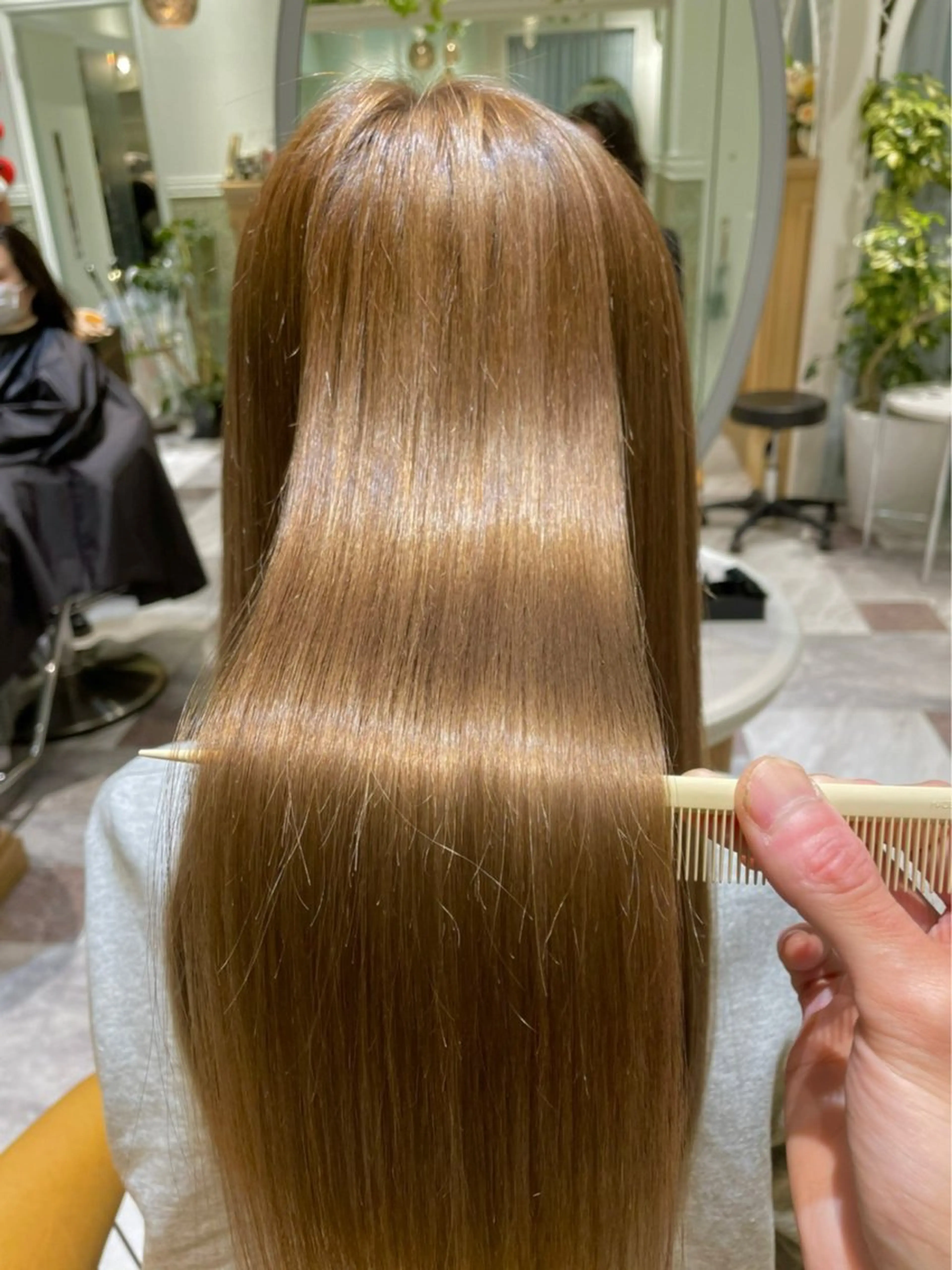 セミロング カラー カット 縮毛矯正 木屋元一/透明感 /前髪/ショートボブのヘアスタイル