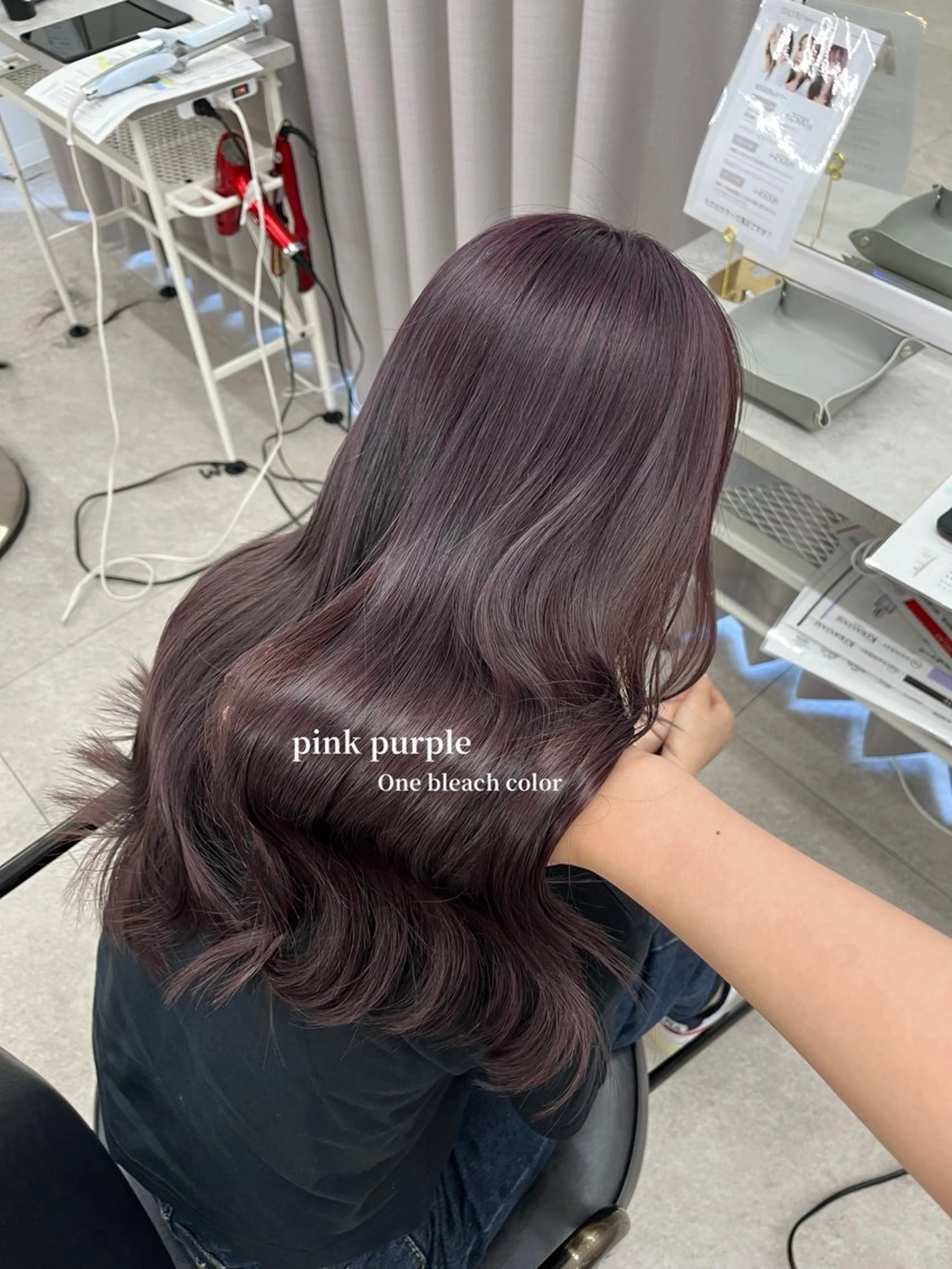 ロング カラー ブリーチ 透明感カラー 柔らかオリーブ🌿 HIMARI🌻のヘアスタイル