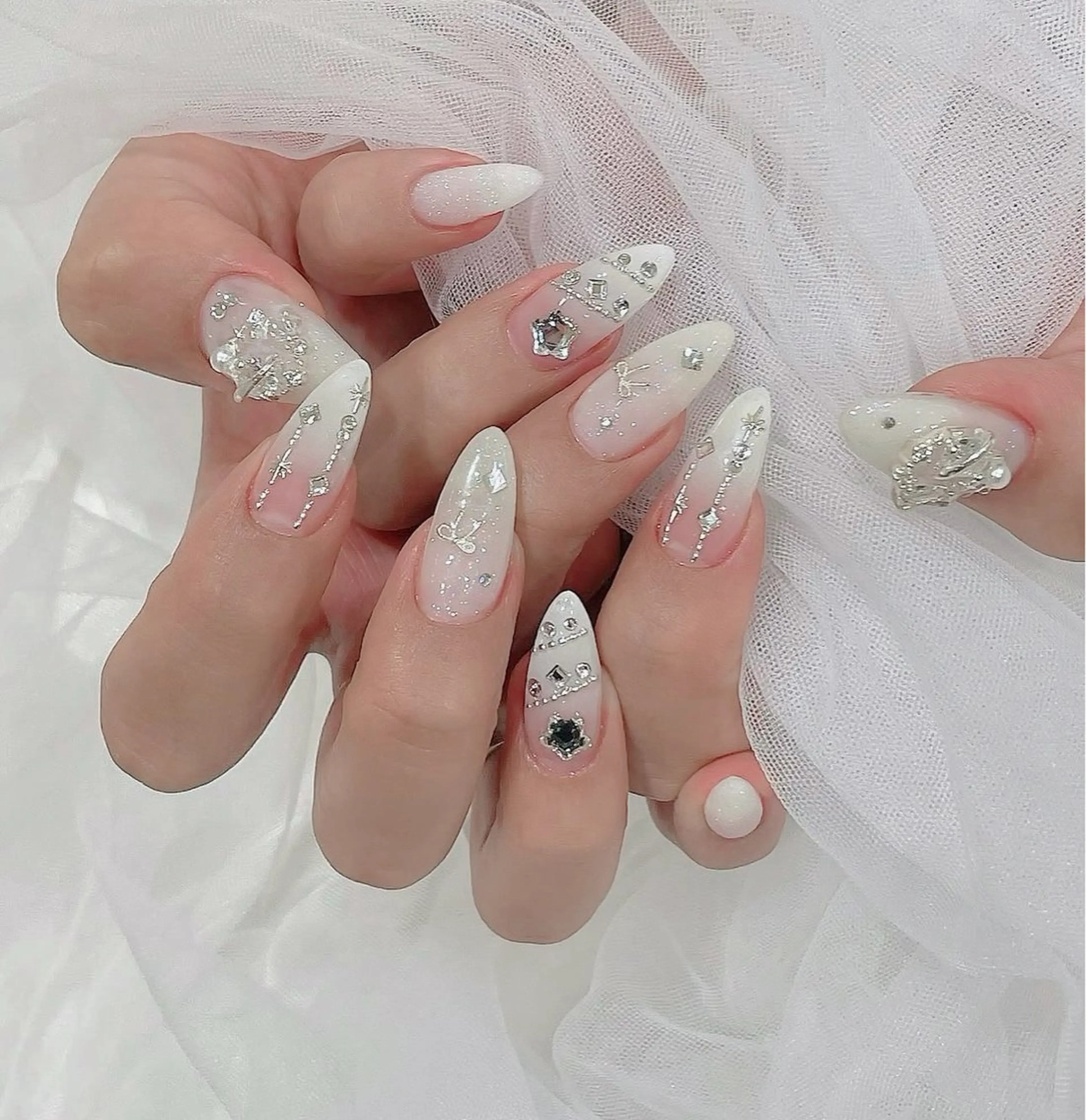 ネイル ハンドネイル 🎀Lilla💎 Nail Salonのネイルデザイン