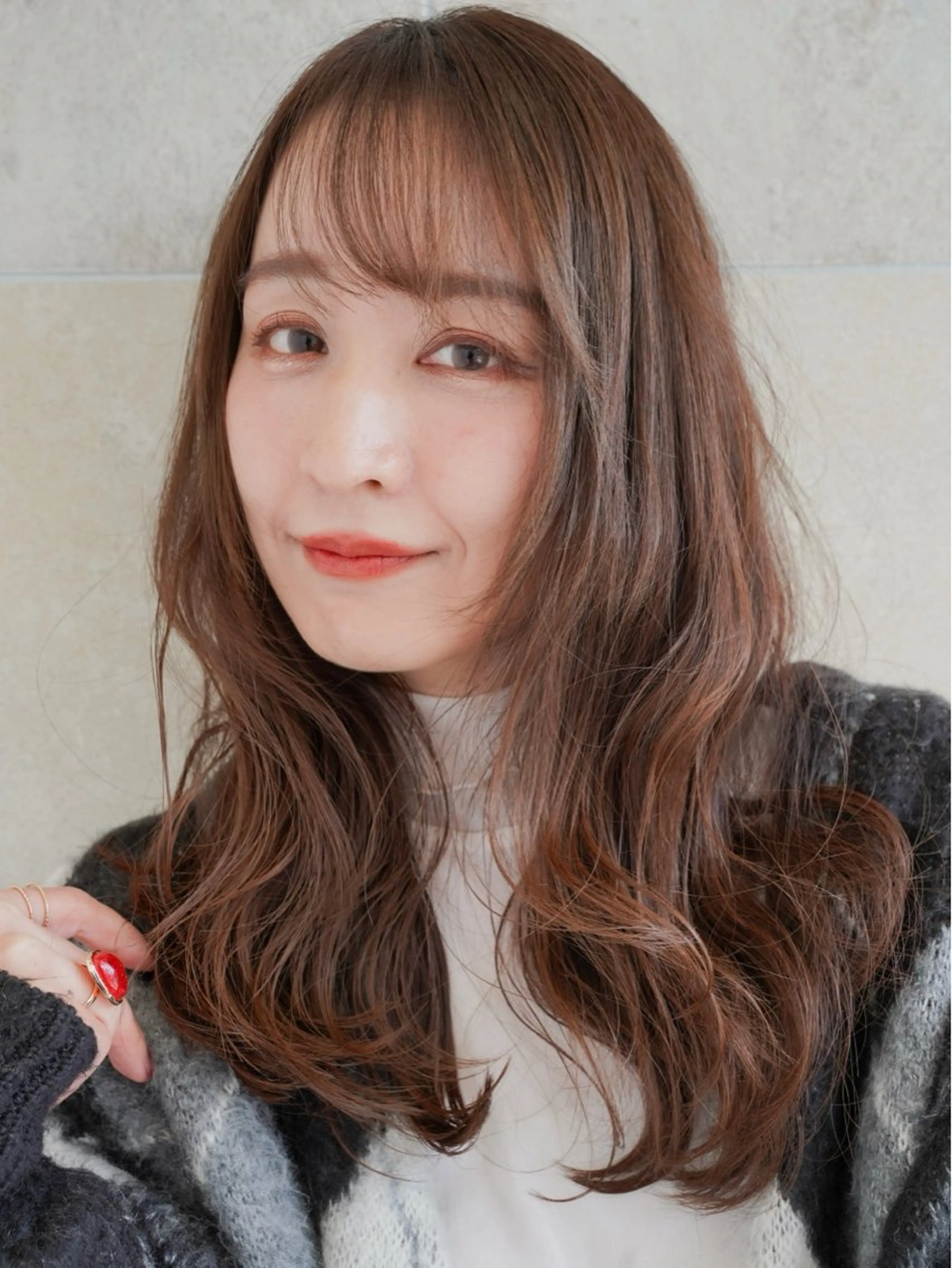 セミロング カラー 江田 智沙穂のヘアスタイル