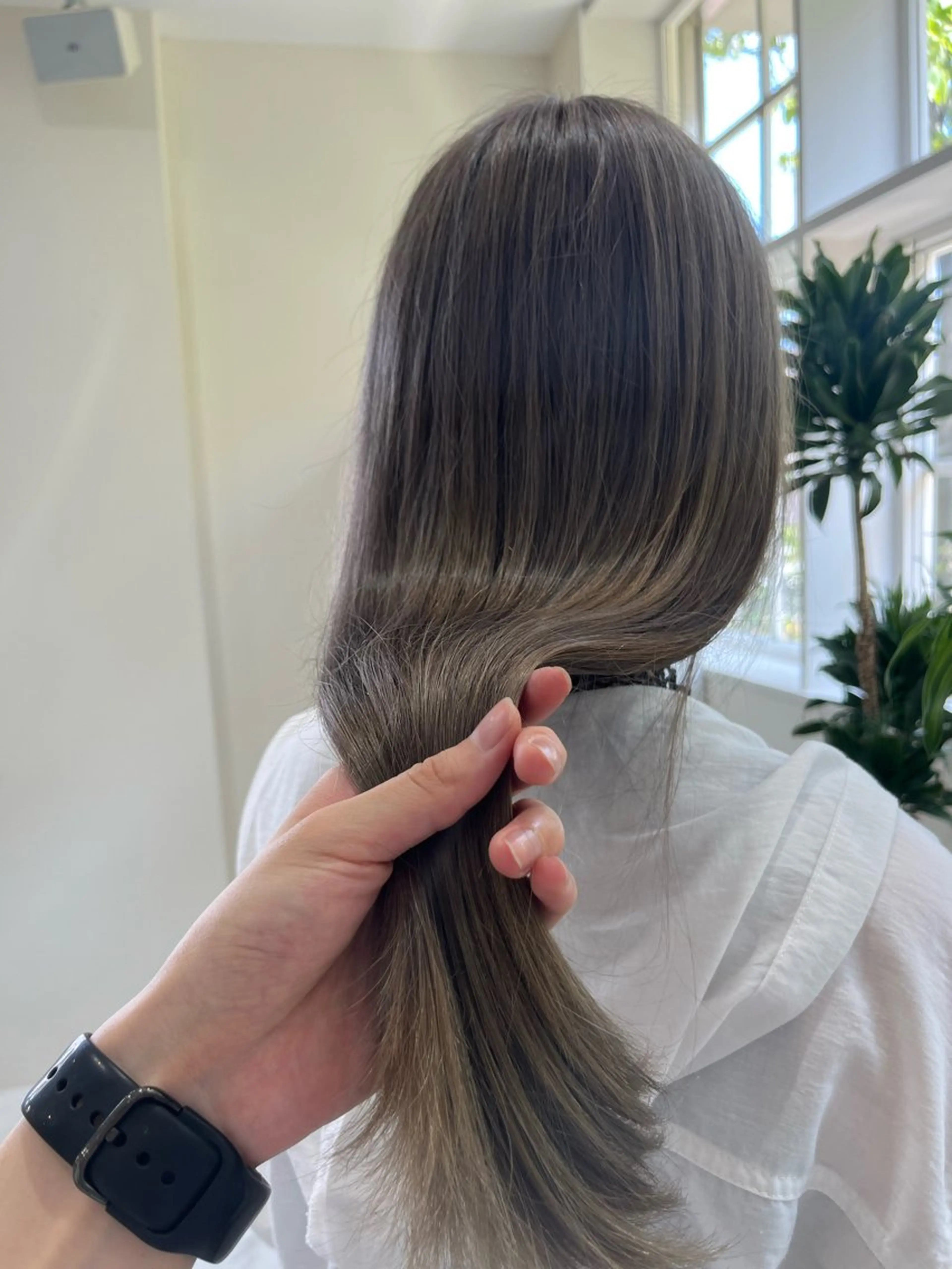 ロング yuzu 艶カラー/夙川のヘアスタイル