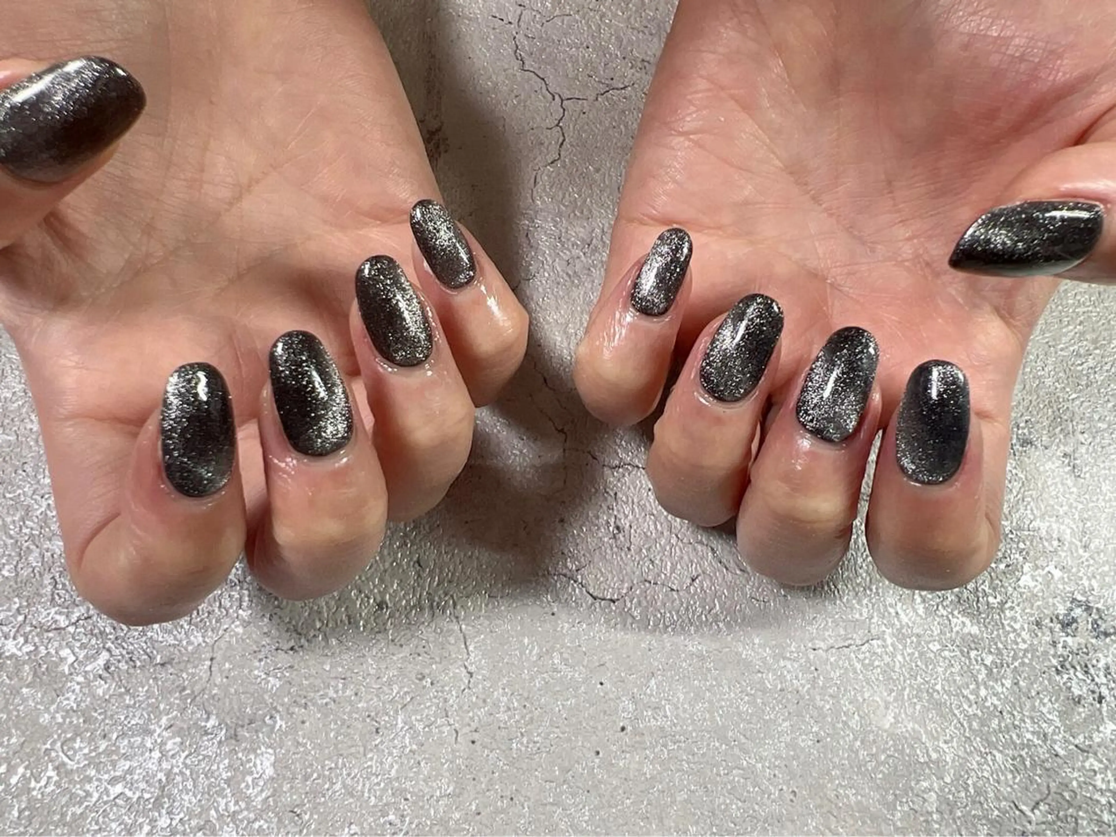 ネイル キラキラネイル マグネットネイル ハンドネイル mogunail &blowのネイルデザイン