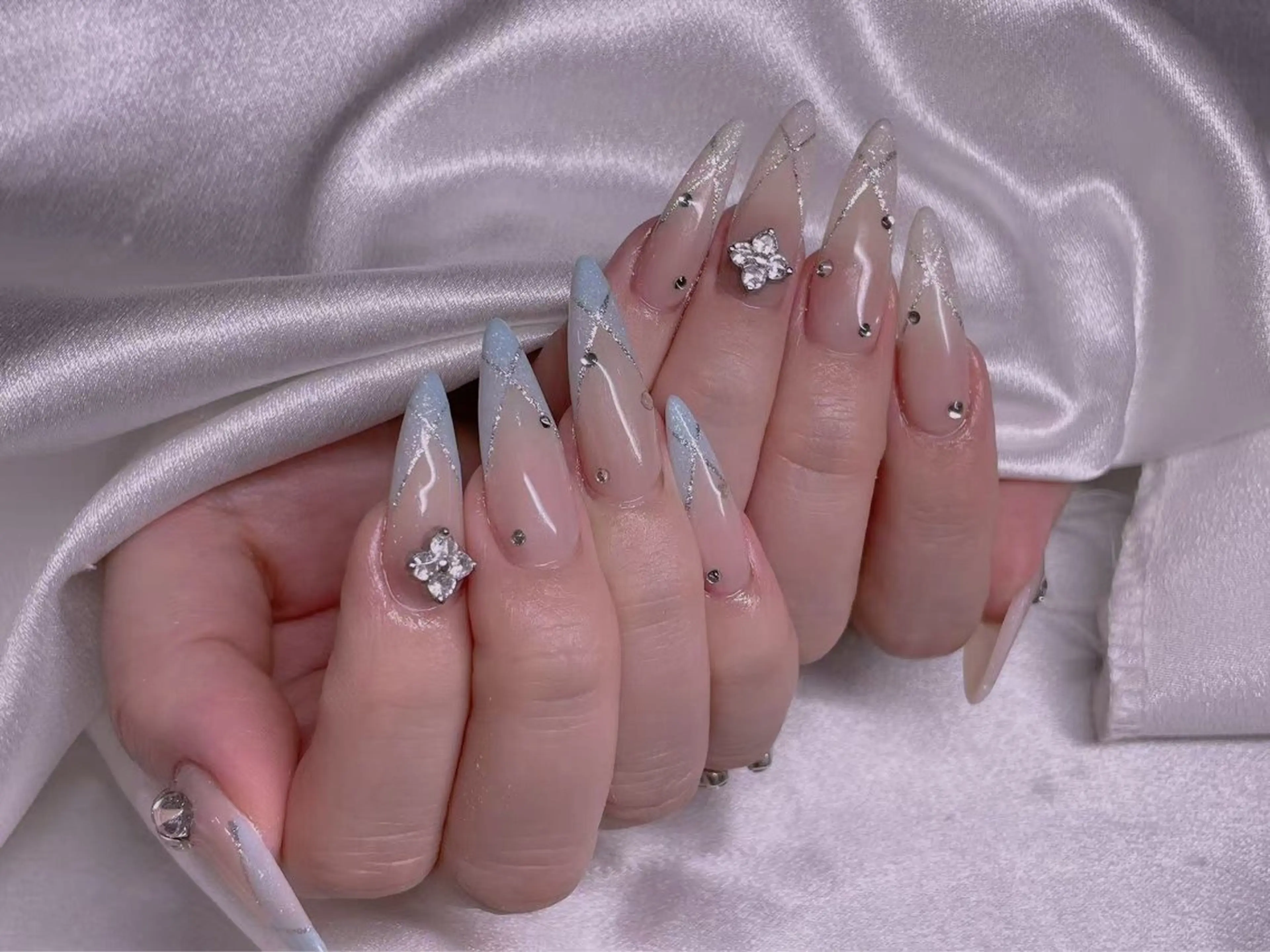 ネイル ハンドネイル リン リンのネイルデザイン