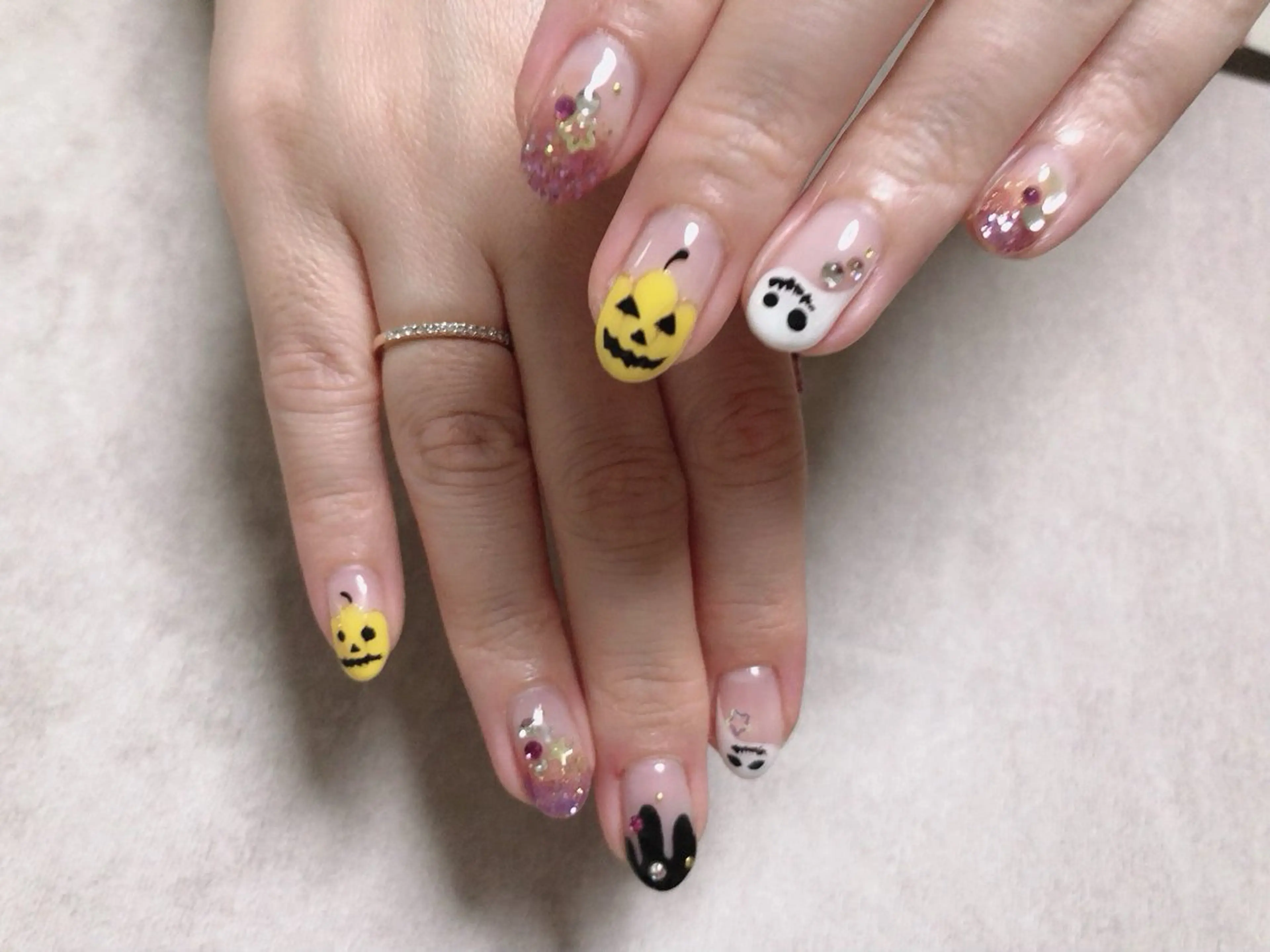 ネイル mano nella manoのネイルデザイン