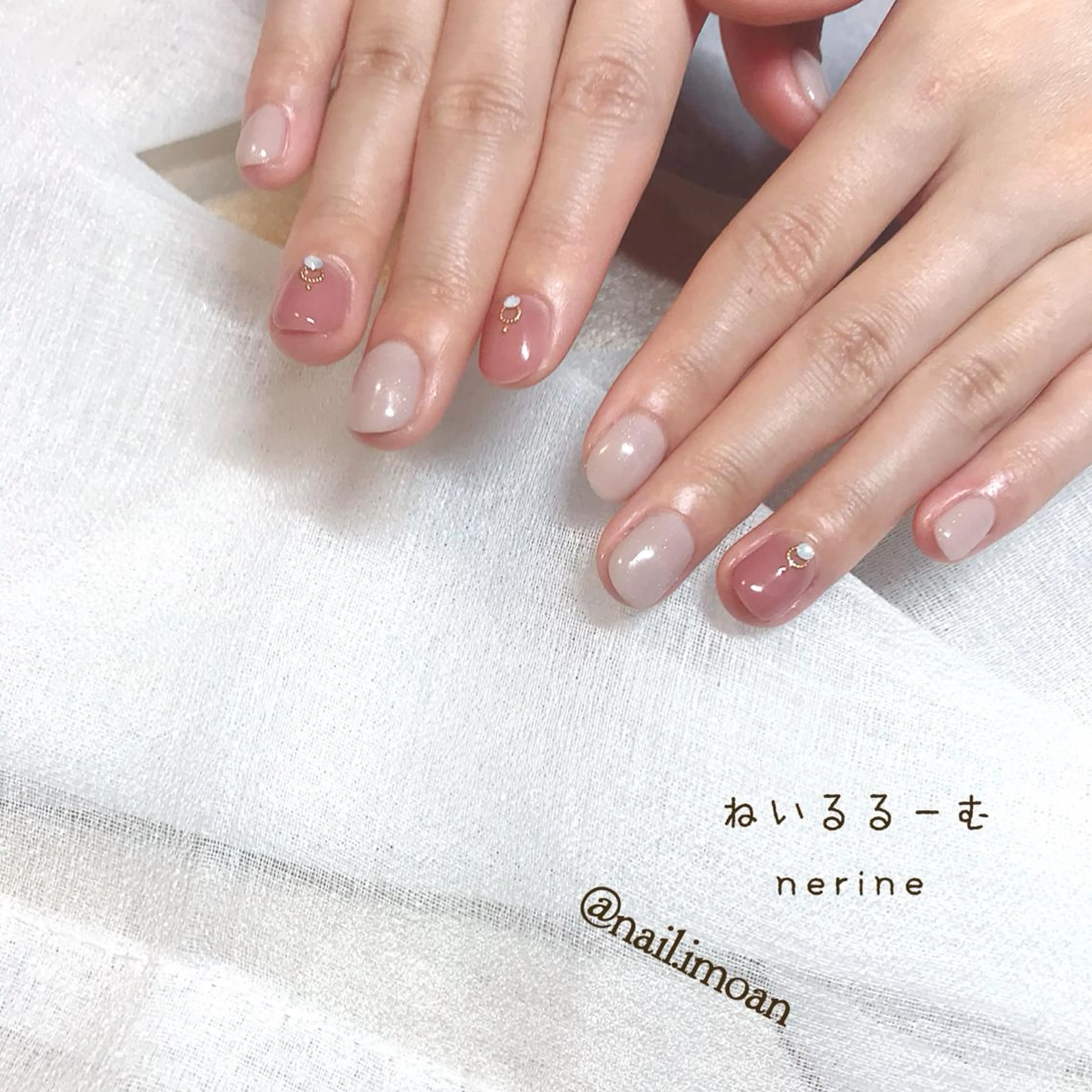 ネイル NAILST Naomiのネイルデザイン