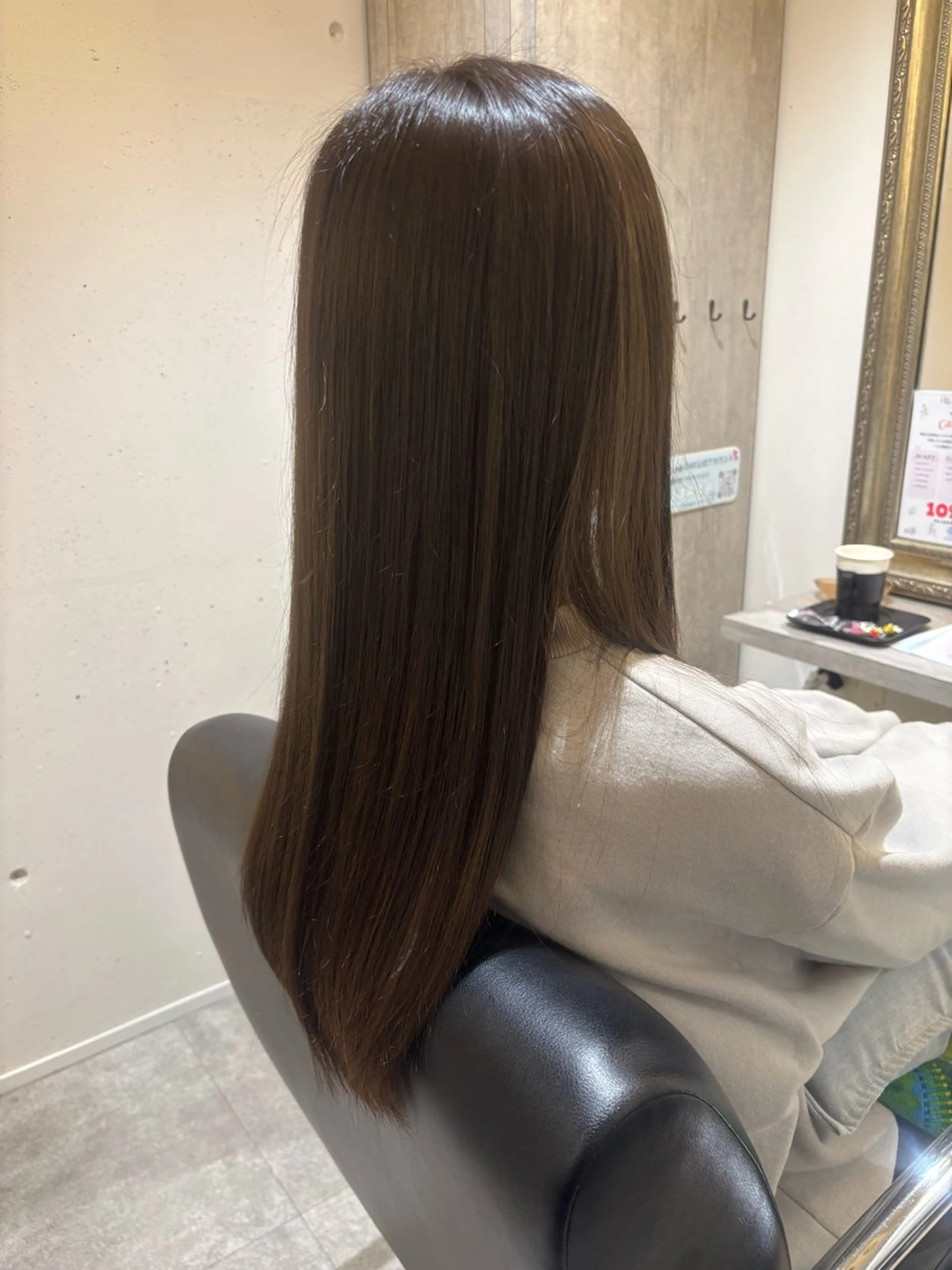 ロング カラー 透明感カラー オリーブカラー ヘアカラー ヤナ ドリのヘアスタイル