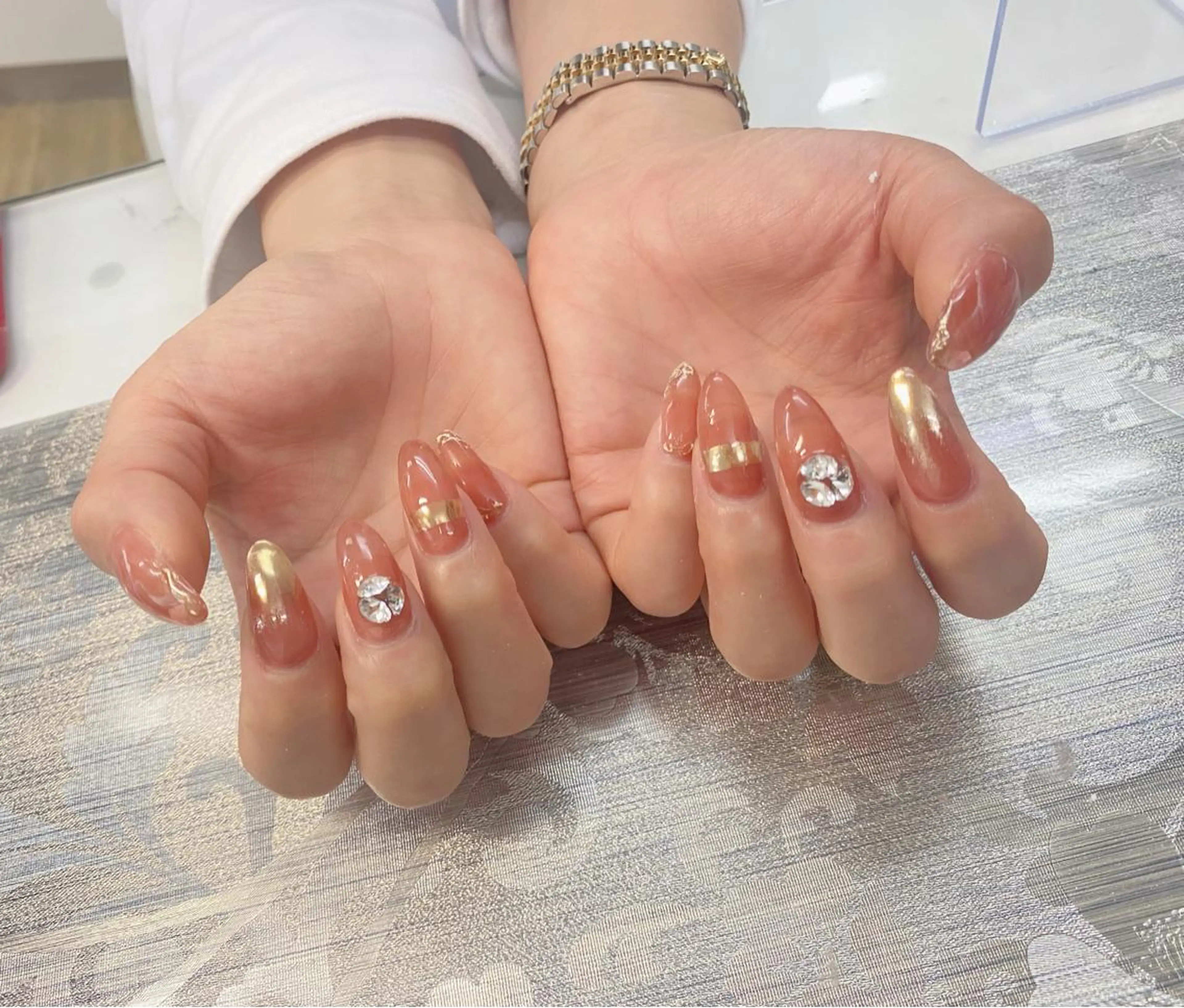 ネイル ハンドネイル I-nailロング /ワンホン/キラキラのネイルデザイン