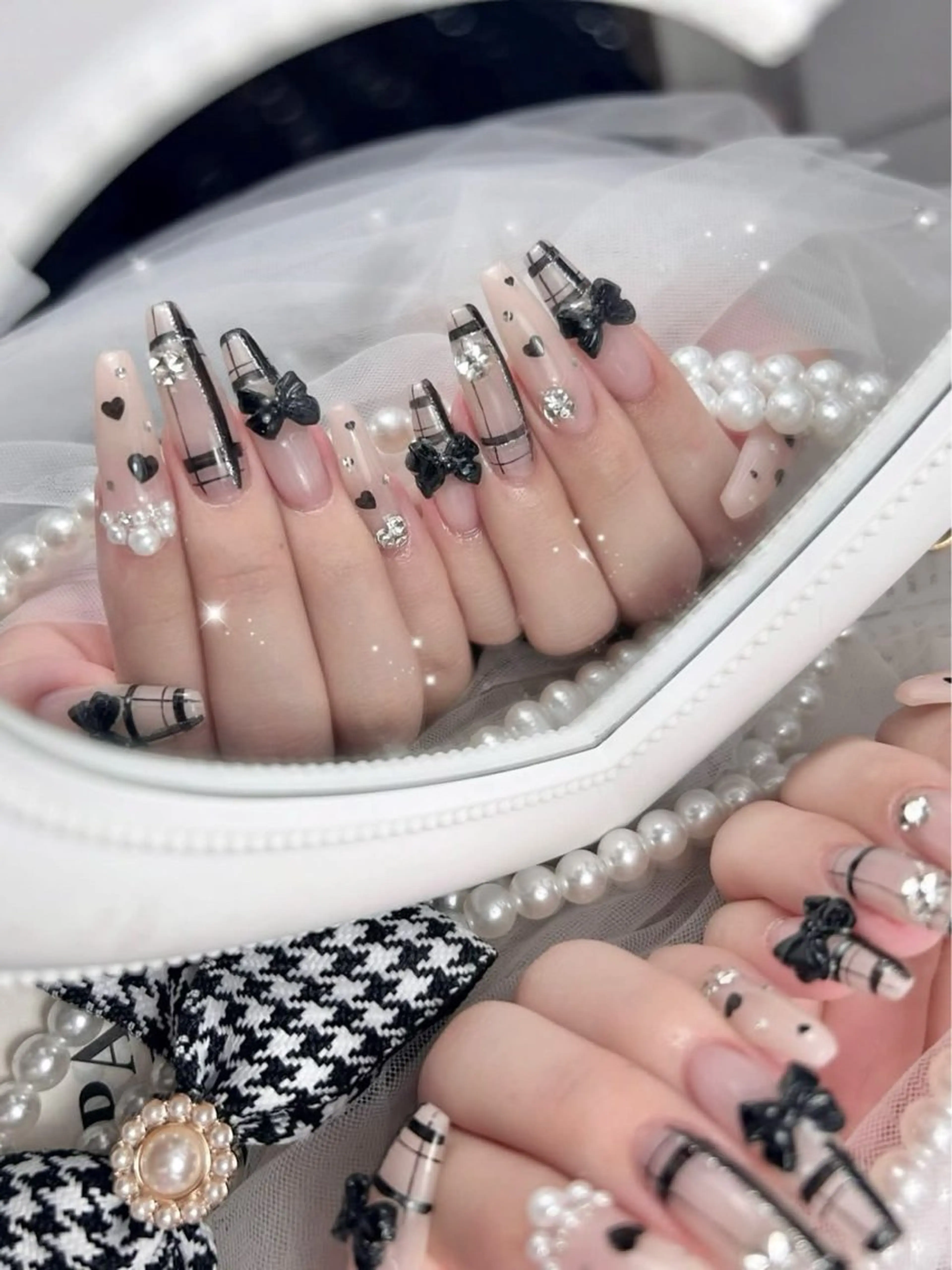 カラー グラデーションカラー ピンクカラー ハンドネイル AIN Nailのネイルデザイン