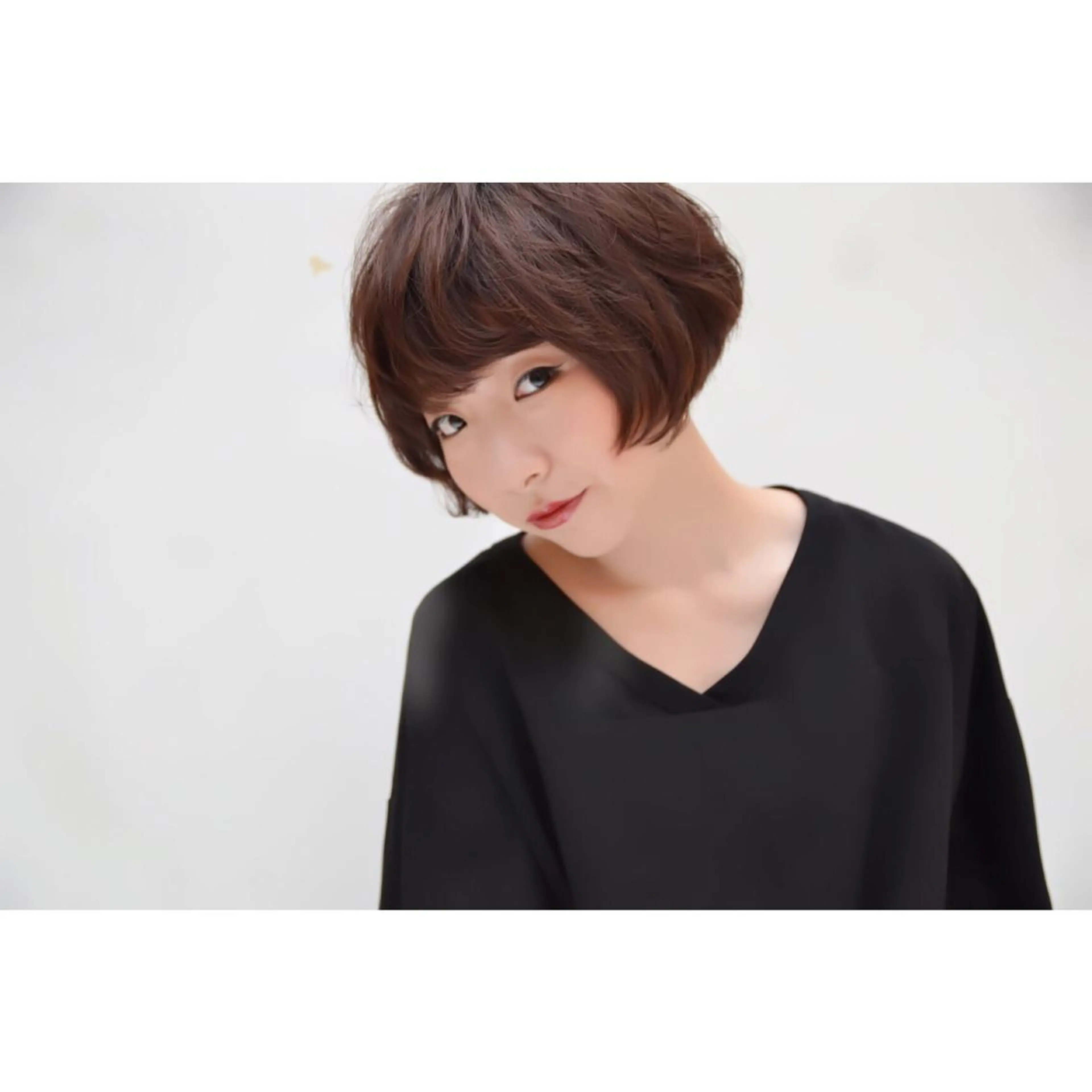 ショート ミディアム セミロング ロング カラー ブルーカラー ブルーグレー ブルーグレージュ 透明感カラー グレージュ 江上拓郎/ショート /酸性ストレートのヘアスタイル