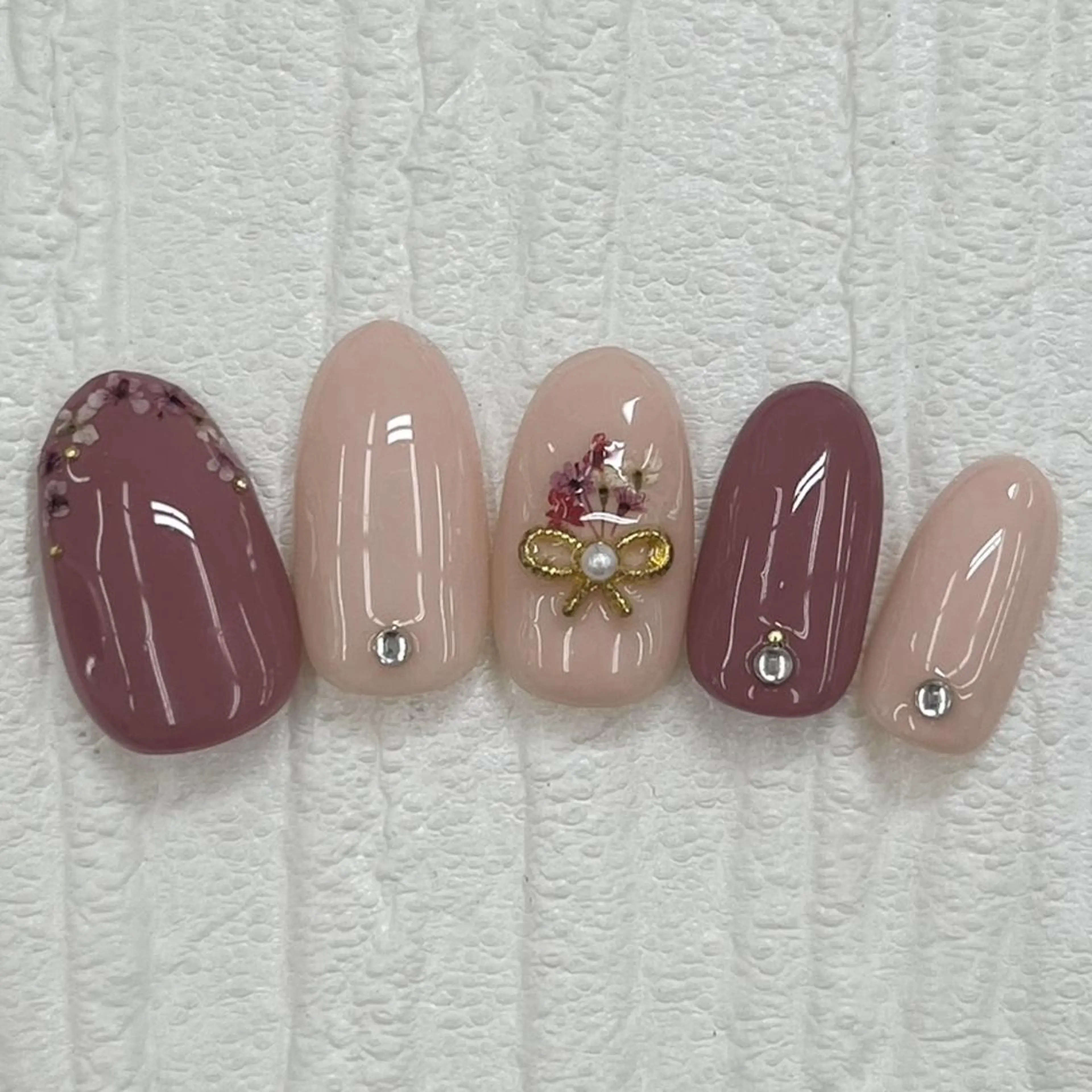 ネイル Nail salon Honey Beeのネイルデザイン