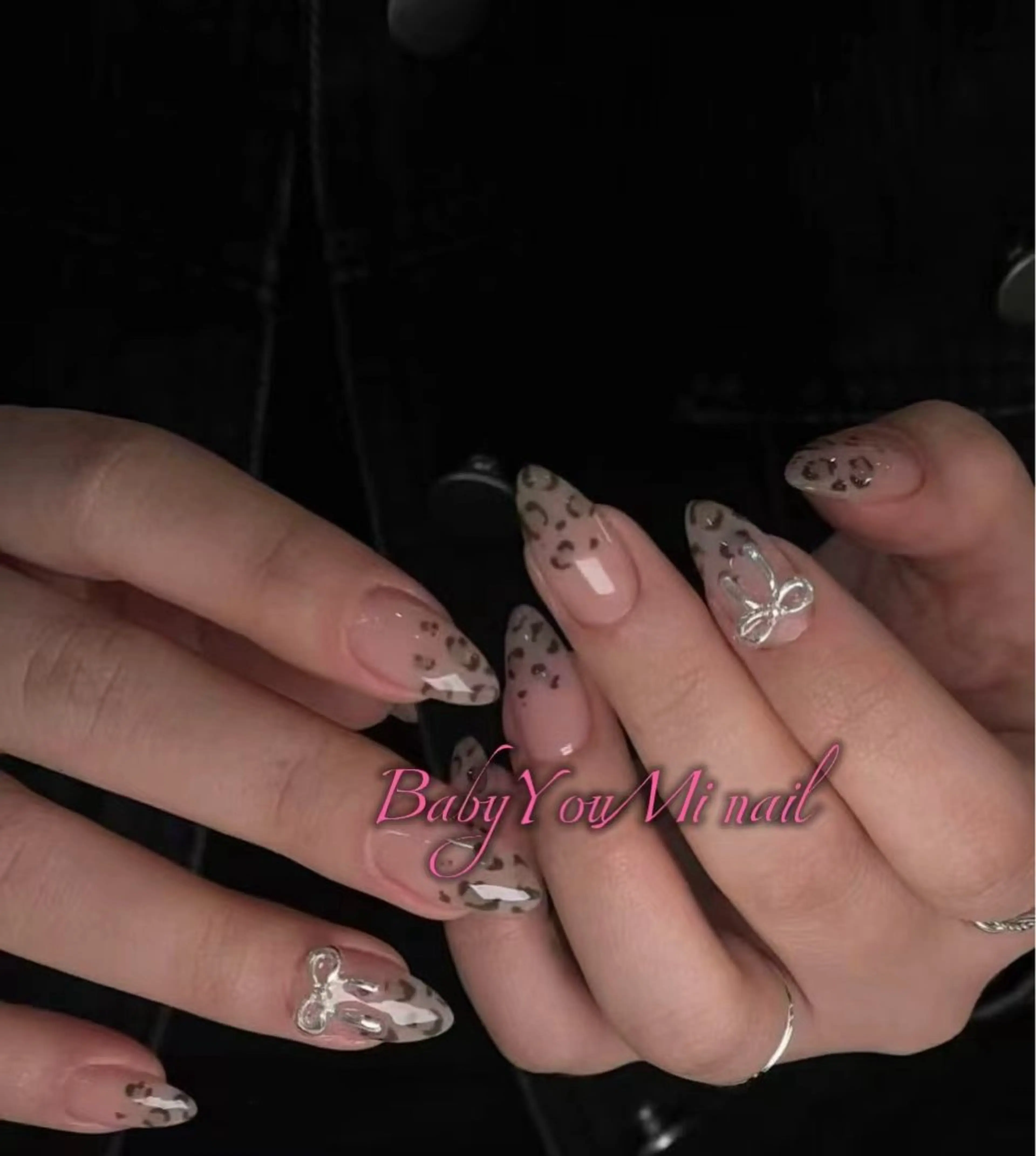 ネイル オーロラネイル フラワーネイル フットネイル フレンチネイル ジェルネイル ハンドネイル BabyYouMi nailのネイルデザイン