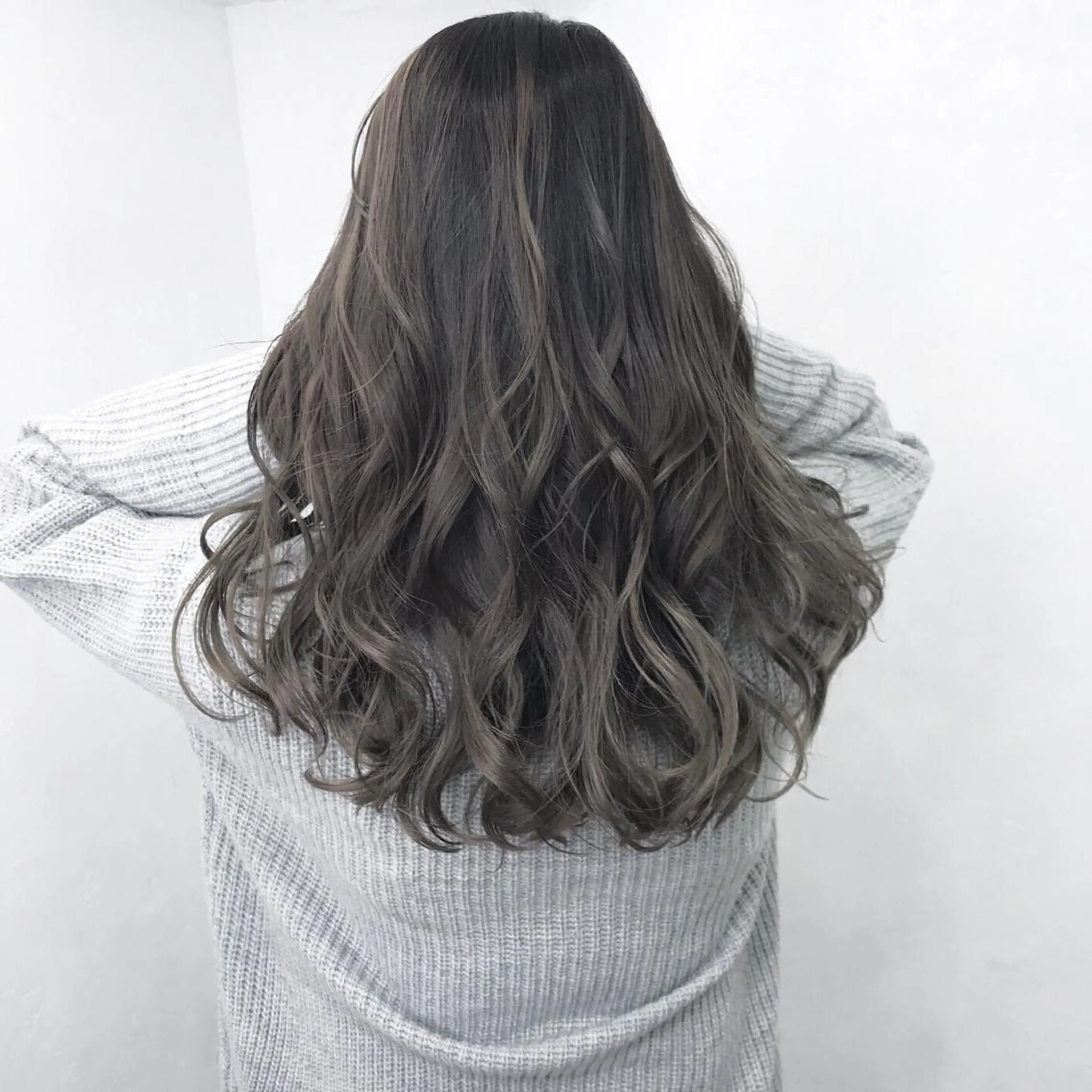 ロング カラー ハイライトカラー ハイライト ヘアカラー TATSUYA アートディレクターのヘアスタイル