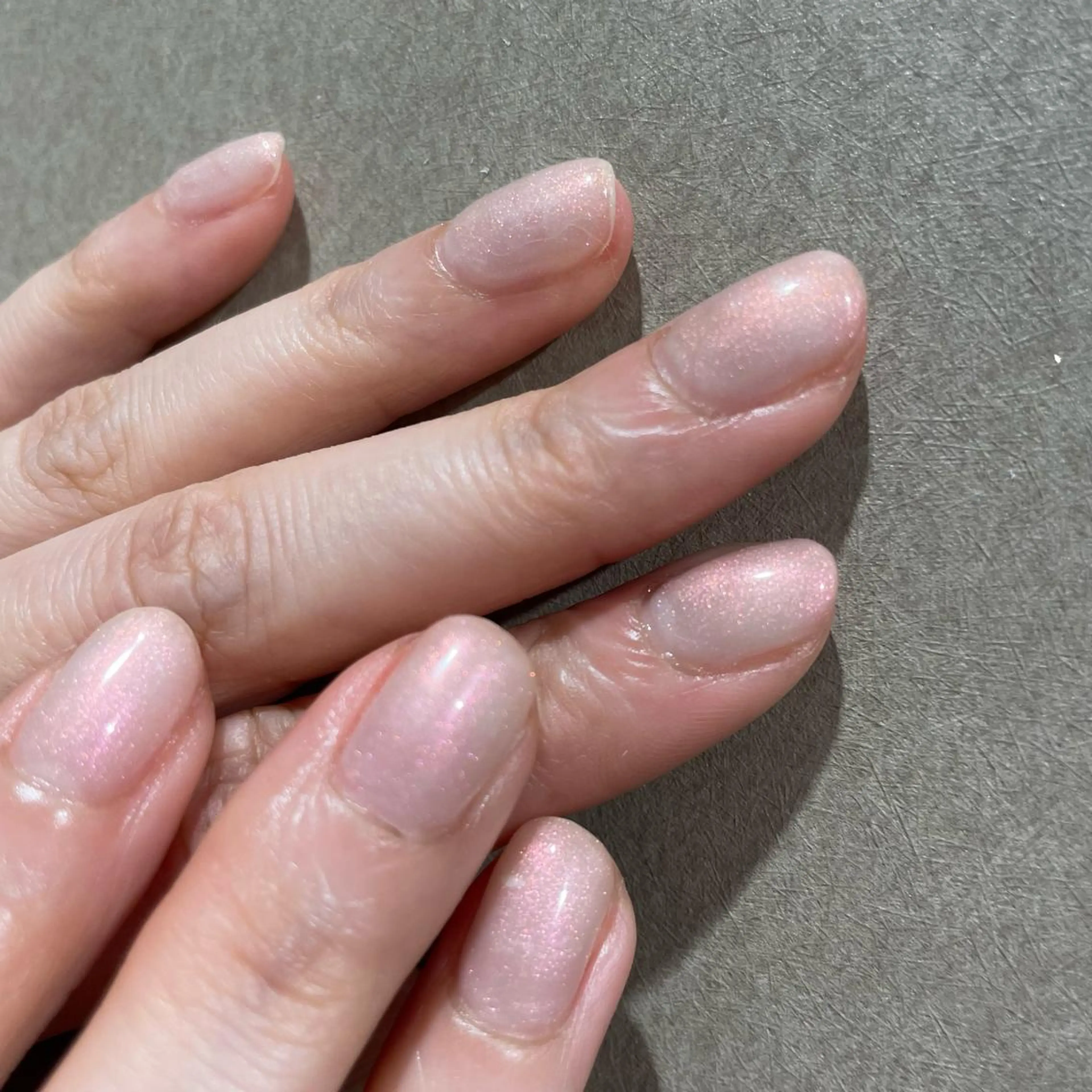 ネイル ワンカラーネイル ＆robe  mii 🌿のネイルデザイン