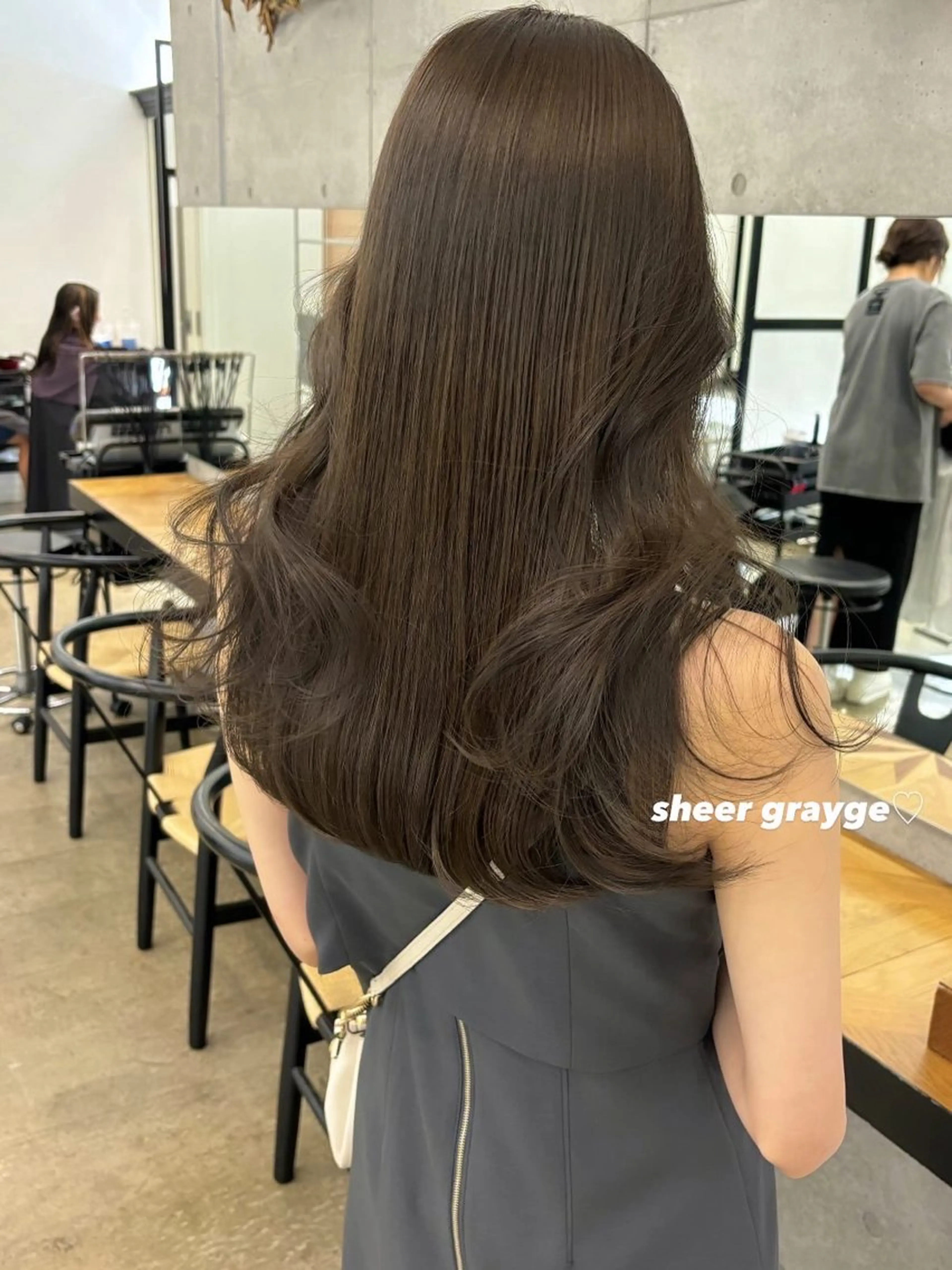 セミロング カラー オリーブベージュ きょうかのヘアスタイル