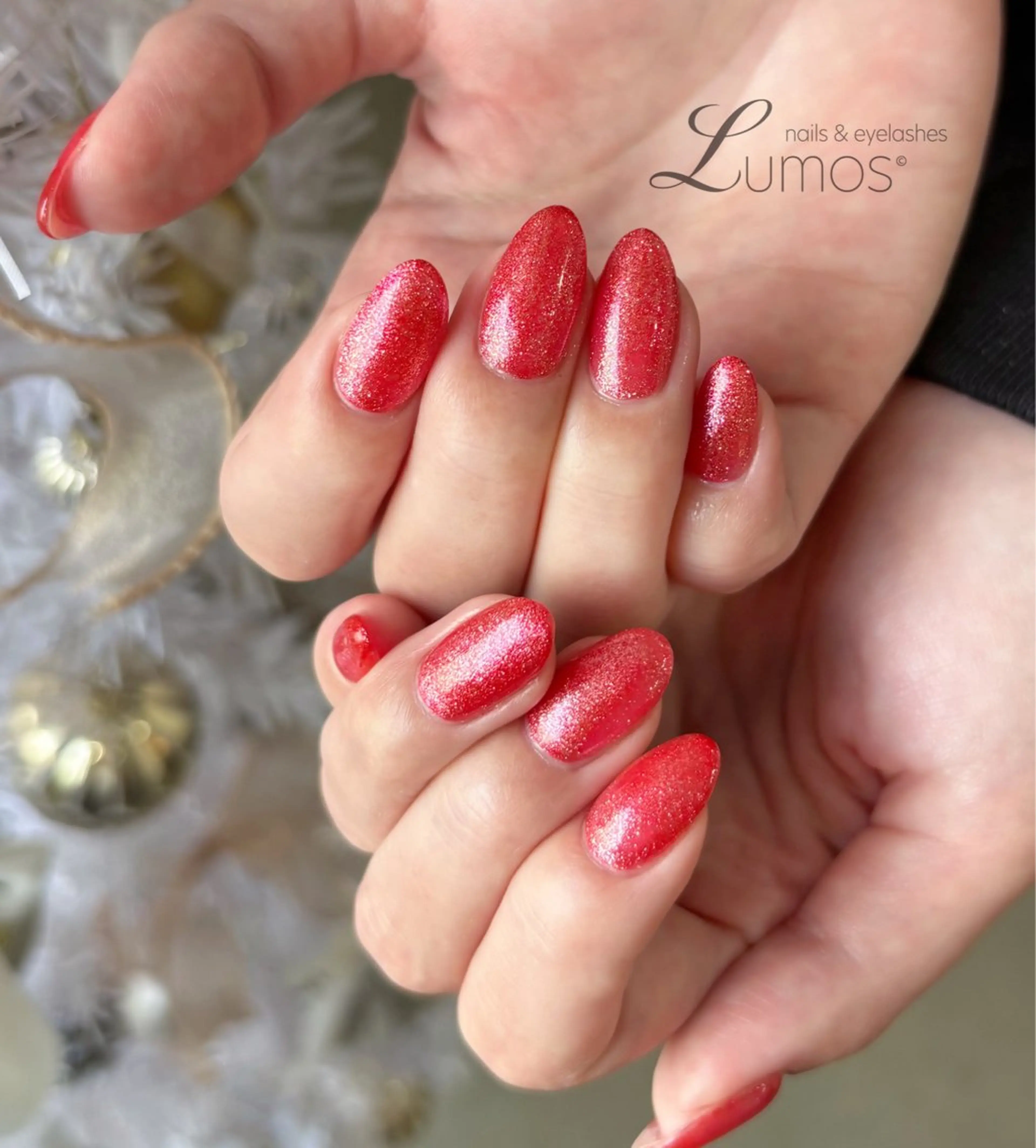 ネイル ラメ(グリッター) 赤色 冬ネイル クリスマス Lumos  nails&eyelashes 桜川所属・Lumos Rikaのネイルデザイン