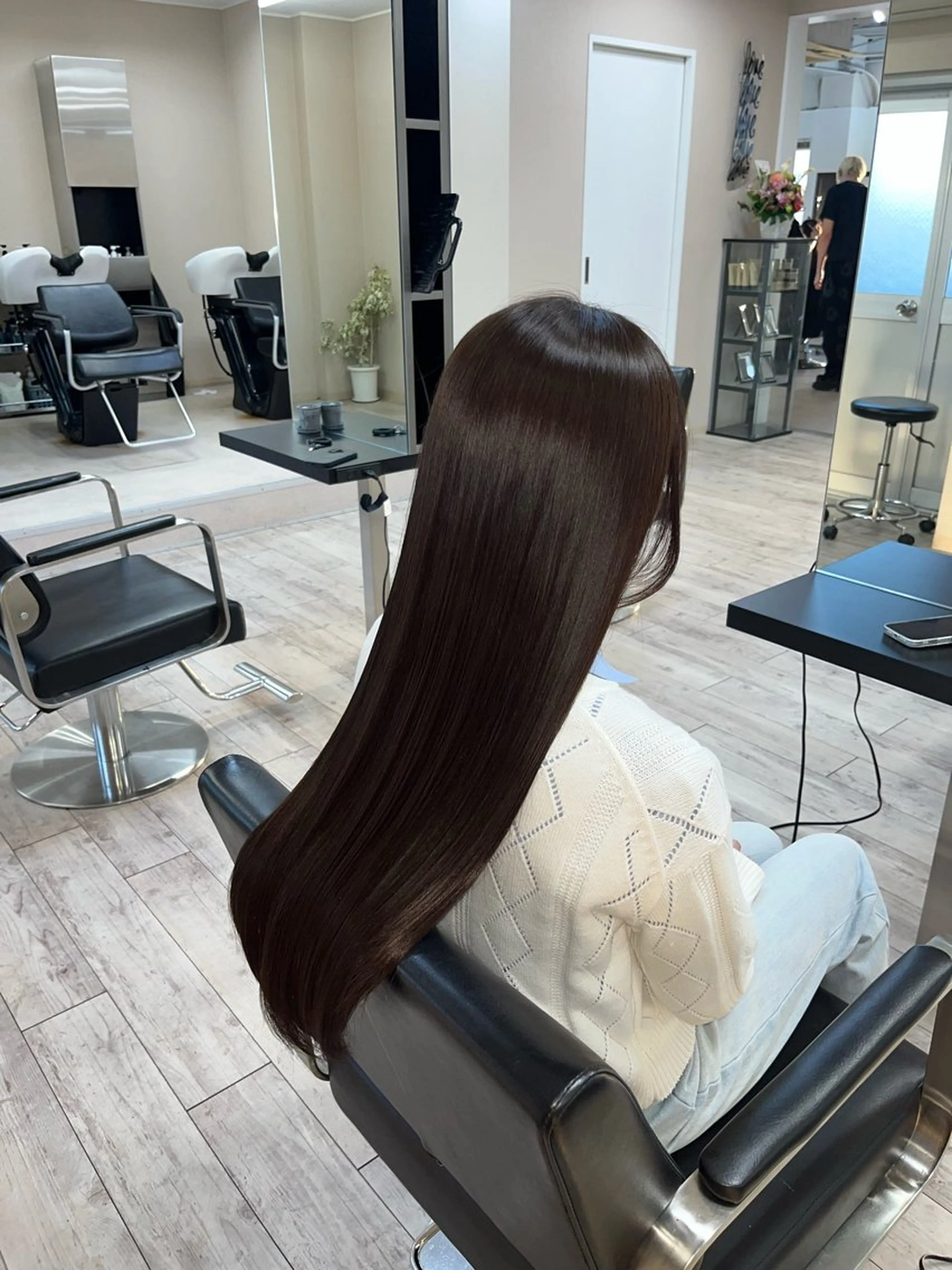 ロング TIDEHAIR RYOのヘアスタイル