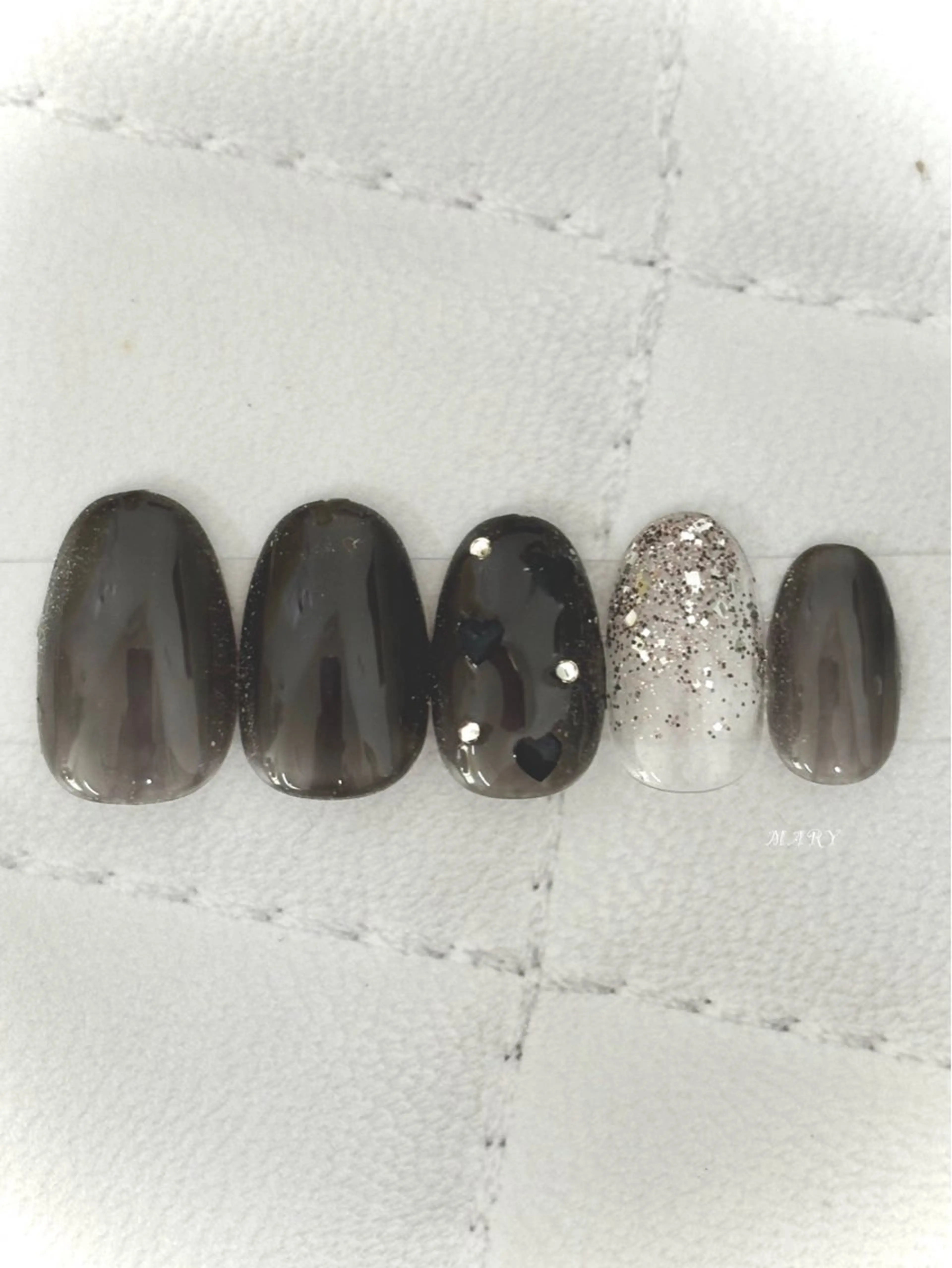 ネイル ハート ニュアンスネイル ワンカラーネイル ハンドネイル Mary nail .narumiのネイルデザイン