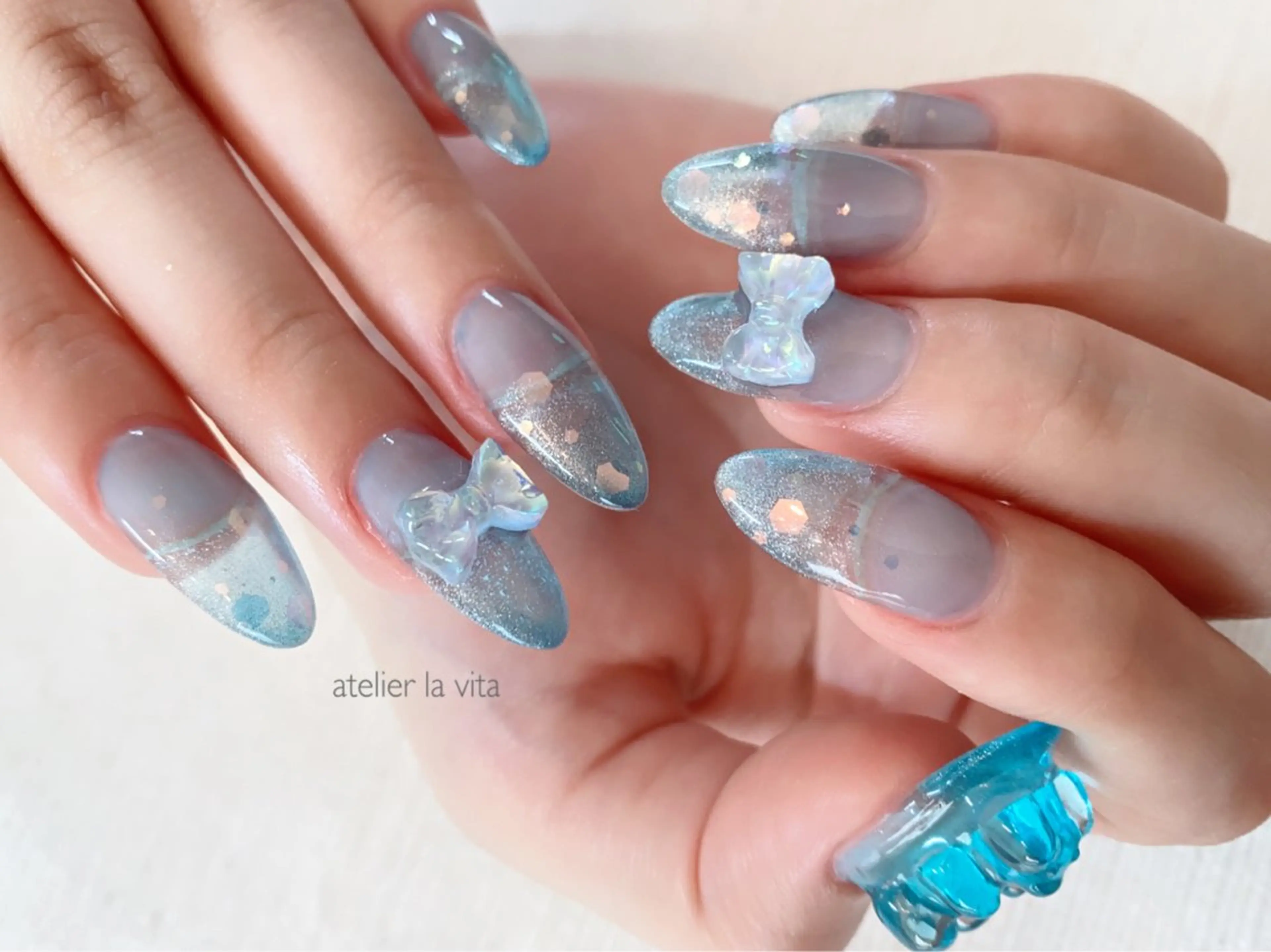 【HAND長さだし】クリアスカルプ+ジェル・マグネットカラーの写真