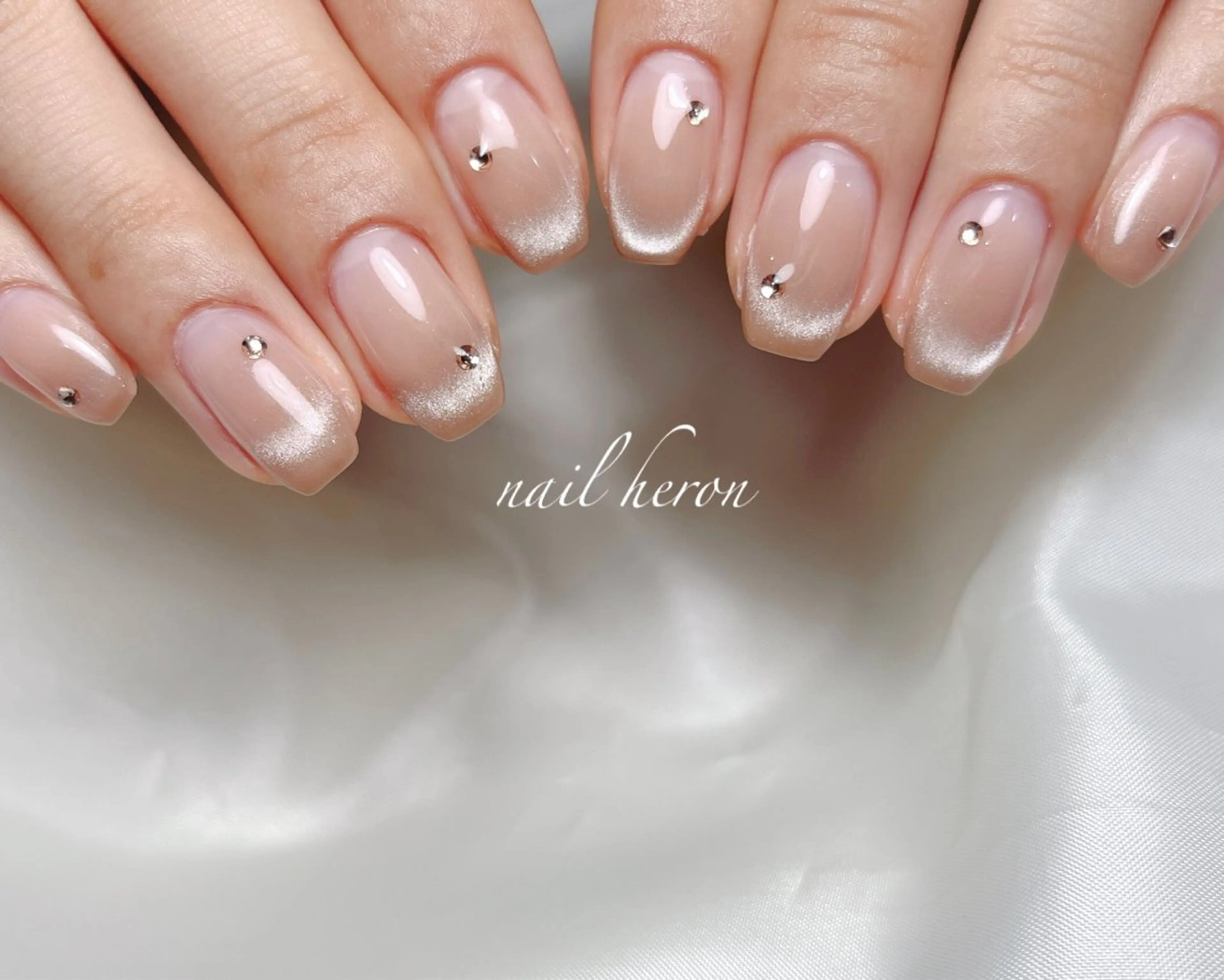 ネイル ハンドネイル saki_ nail heronのネイルデザイン